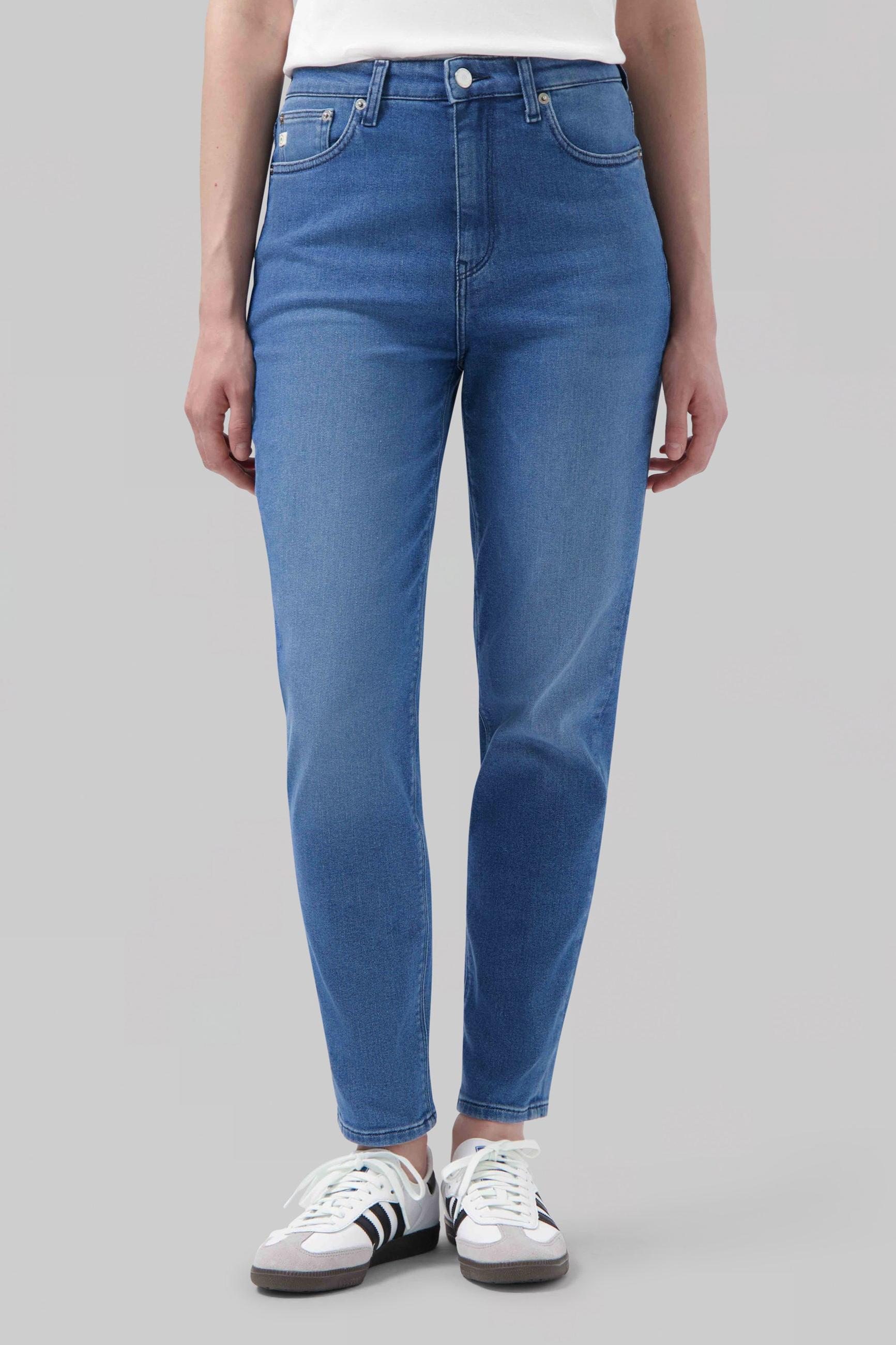 MUD Jeans Damen vegan Jeans Mams Stretch Tapered Authentic Indigo
