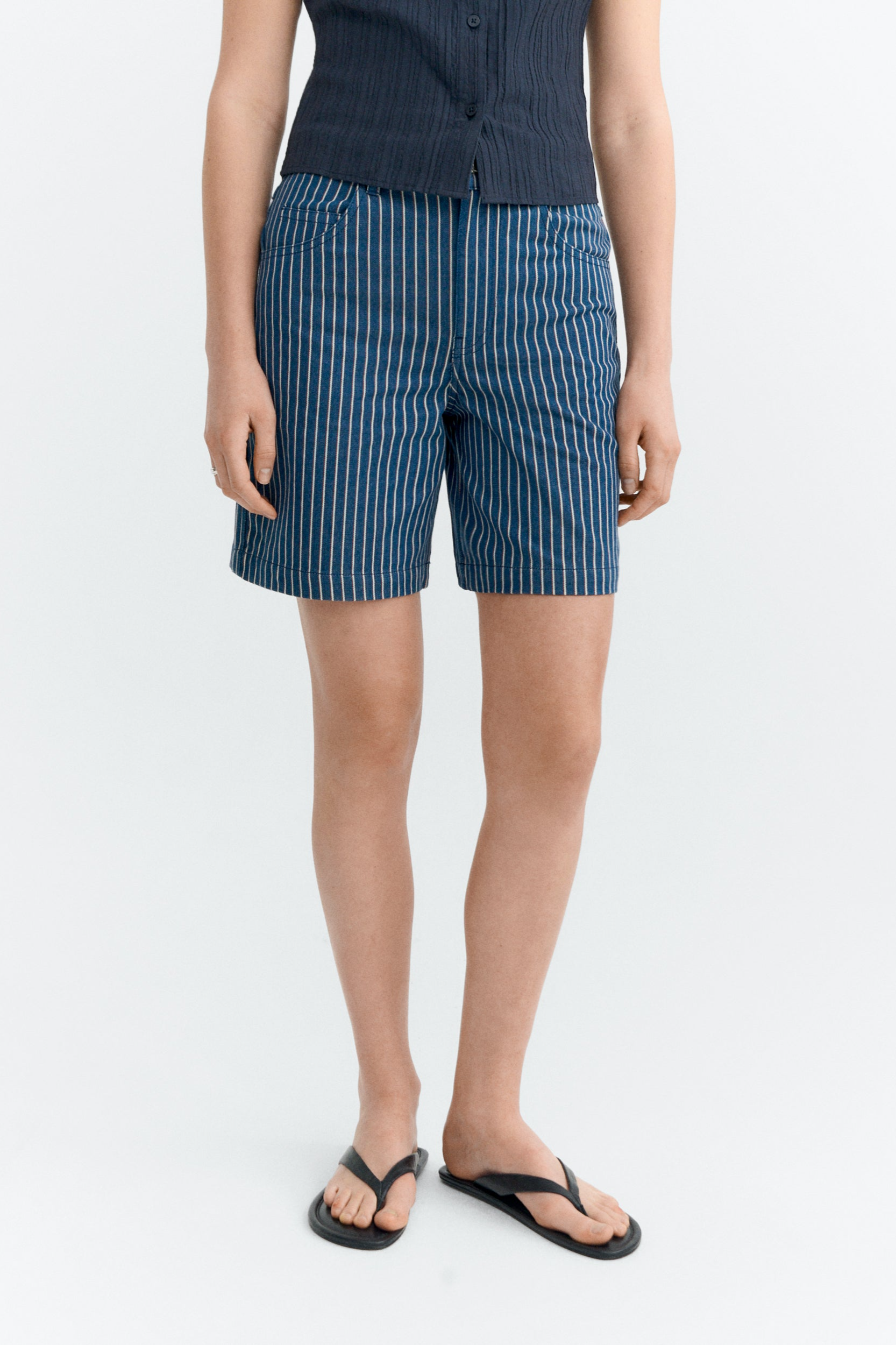 Thinking mu Damen vegan Shorts Luisa Railway Gestreift Blau