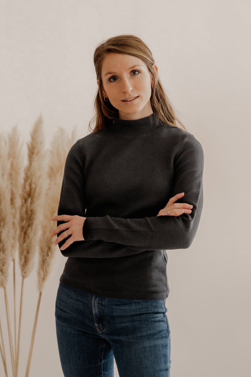 Marenika Damen vegan Longsleeve Mit Stehkragen Clara Schwarz