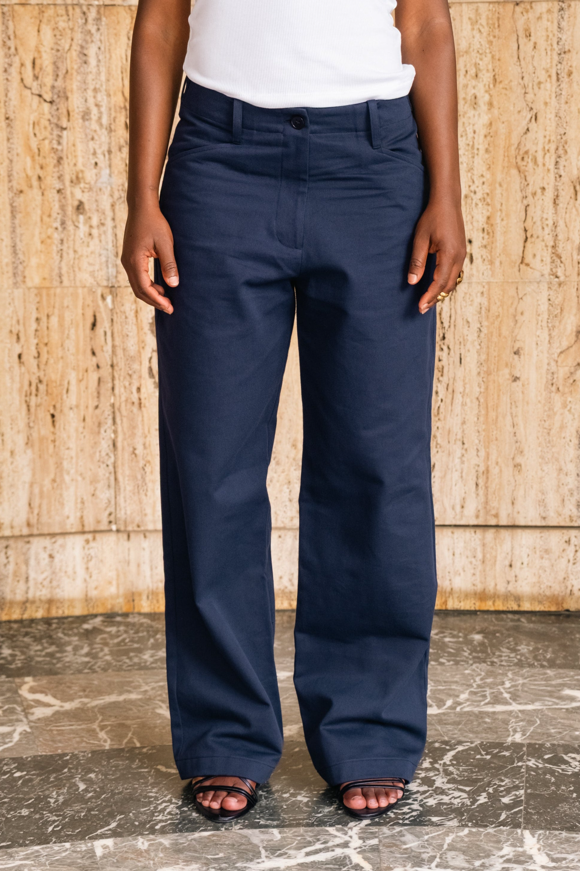 Lucid Collective Damen vegan Hose Flow Navy