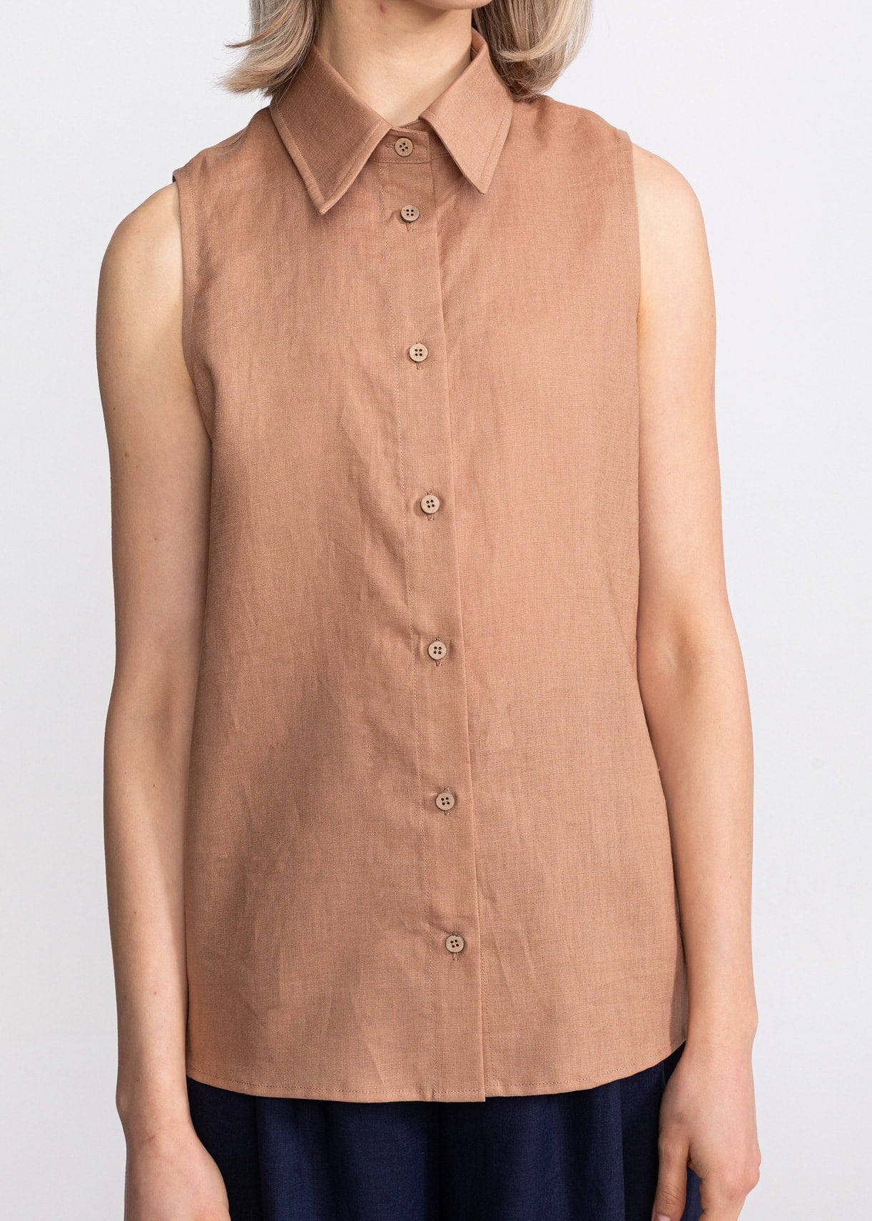 De IONESCU womens vegan Shirt Sleeveless BÃ¢rsana Cappuccino
