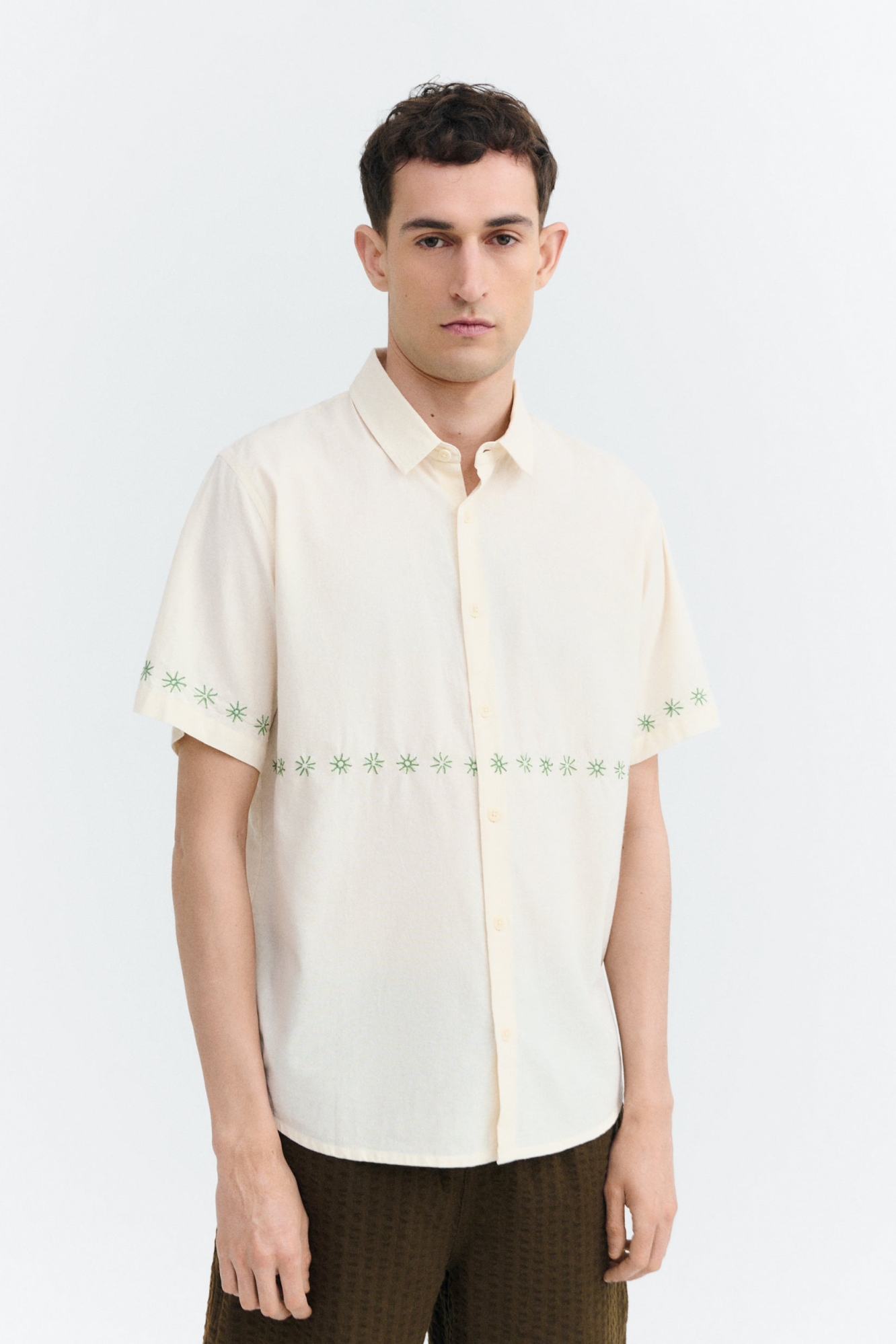 Thinking MU men vegan Shirt Tom Hand Embroidered Ecru