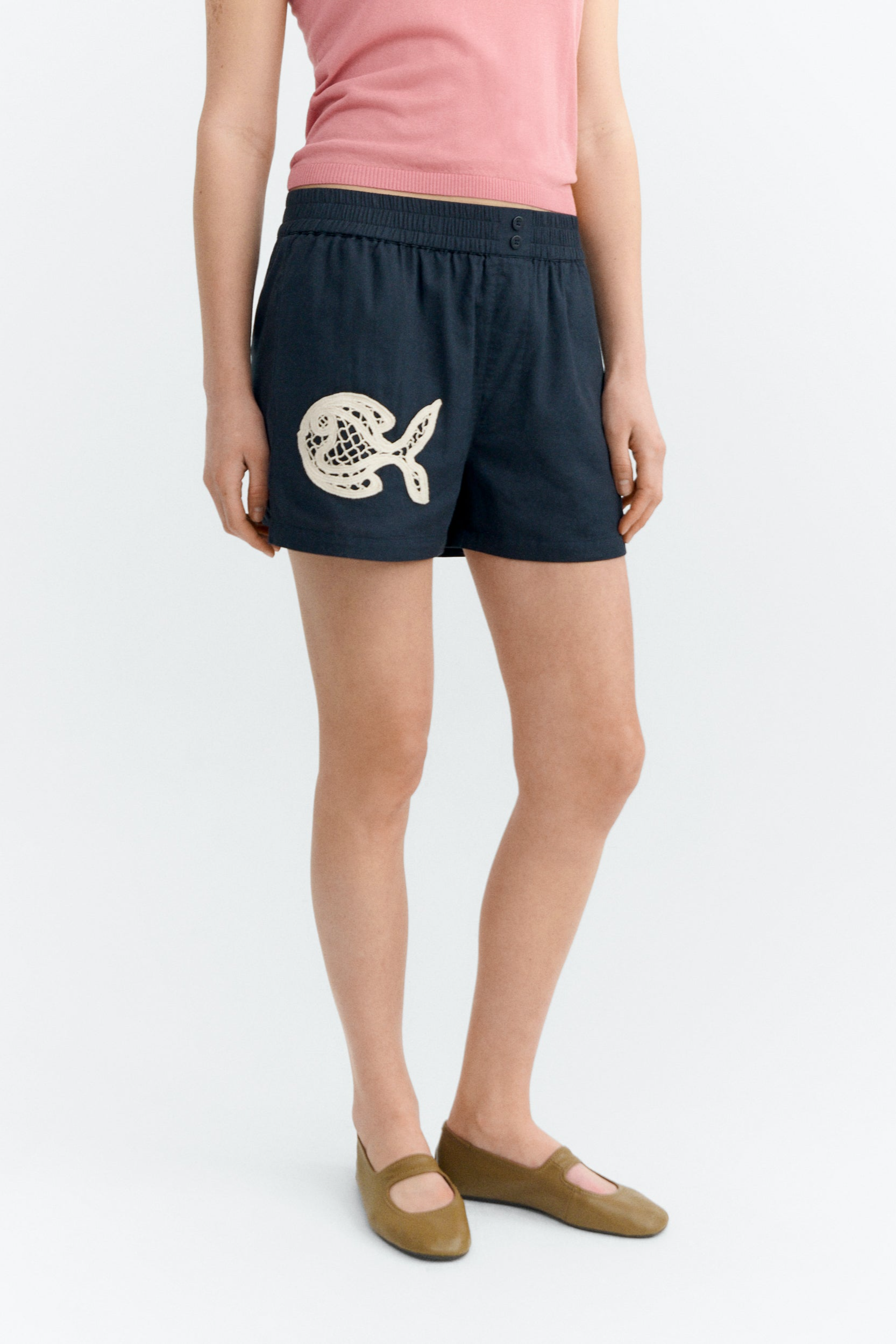 Thinking mu Damen vegan Shorts Handbestickte Geraldine Navy