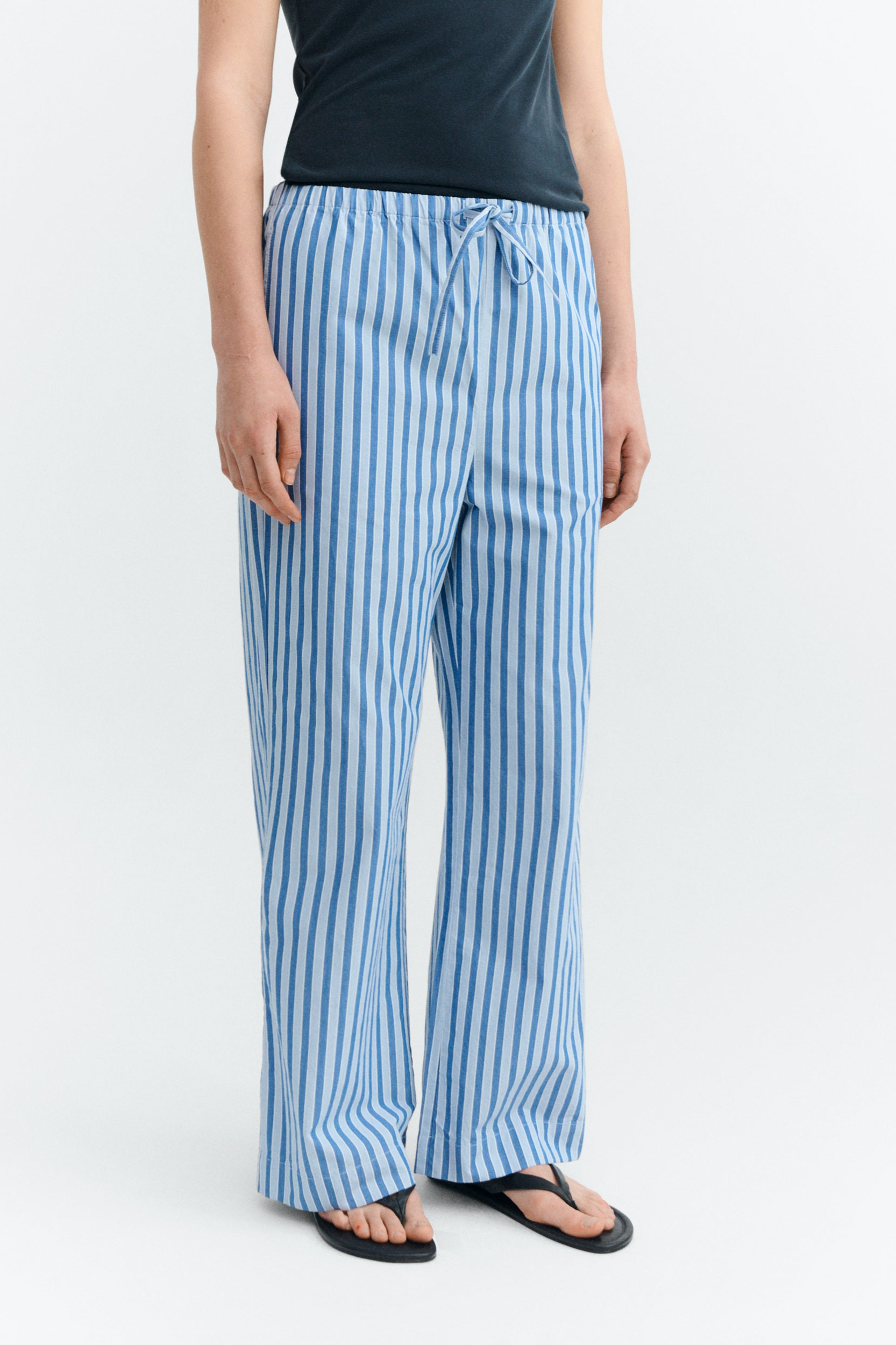 Thinking mu Damen vegan Hose Brigitte Relaxed Gestreift Blau