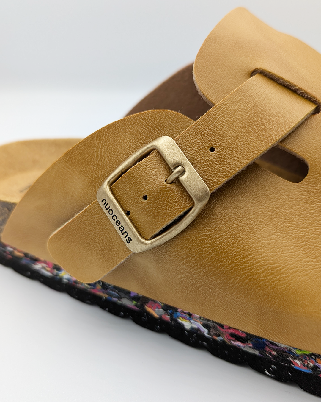 Nuoceans men vegan Clogs Amber Dark Yellow