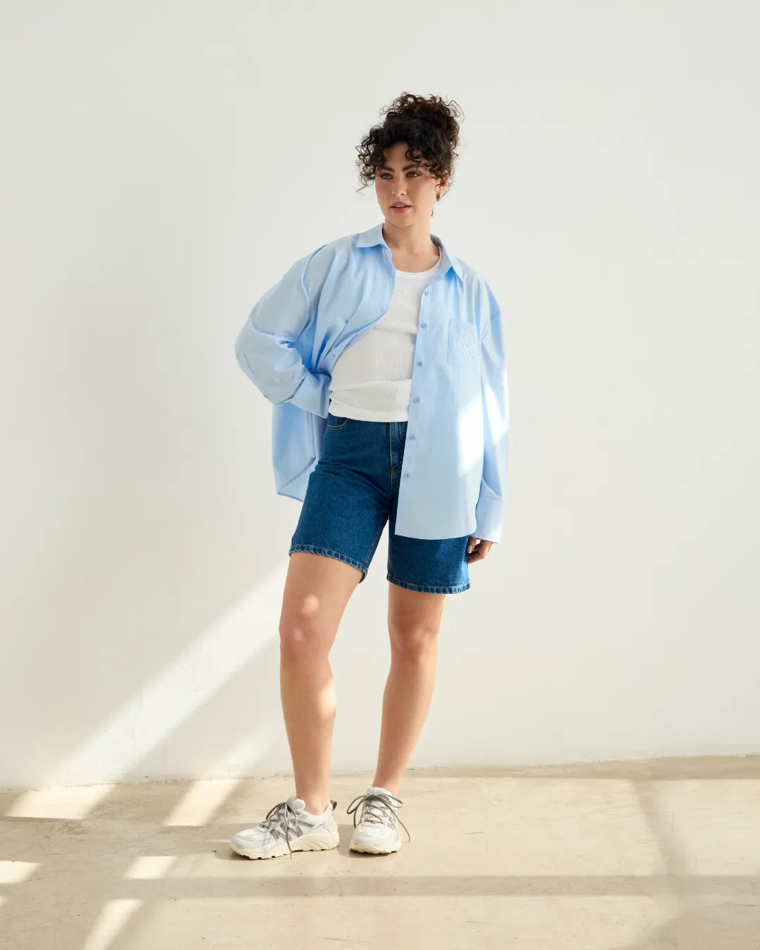 Clotsy womens vegan Shirt Yara Blue