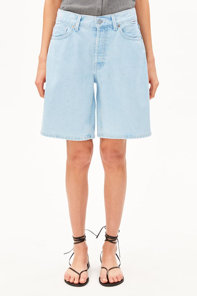 ARMEDANGELS Damen vegan Shorts Thaalina Barrea Denim Hellblau