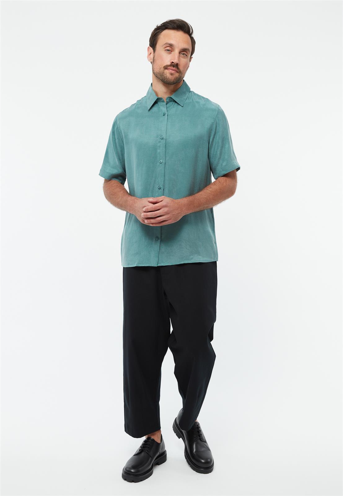 Givn men vegan Shirt Koda Graphite Green
