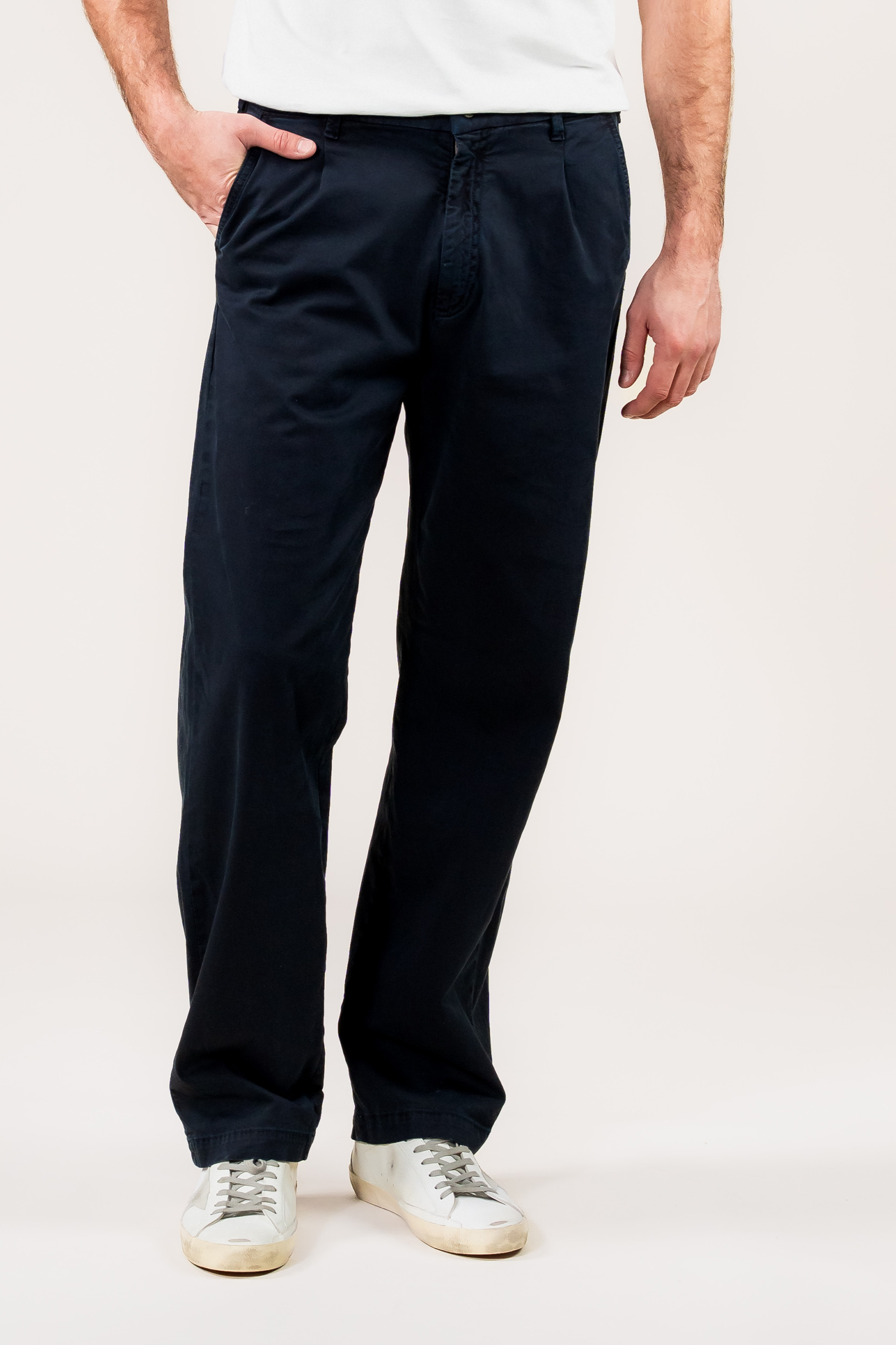 Kuyichi Herren vegan Hose Chino Harry Loose Dark Navy