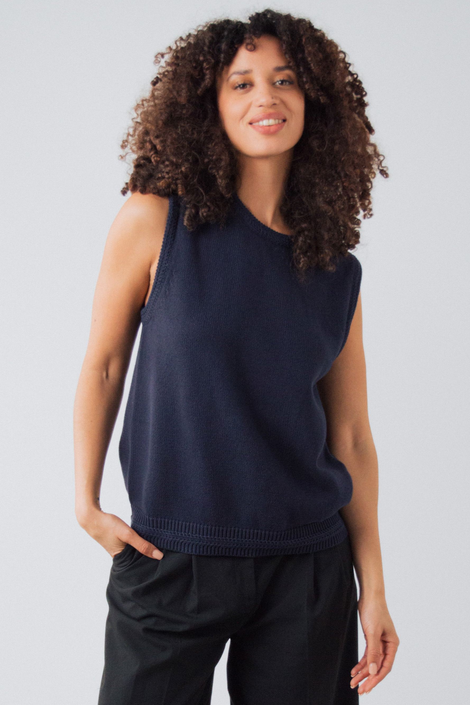 Honest Basics womens vegan Vest Knitted Midnight