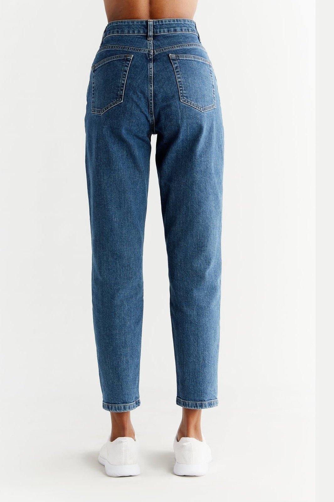 Evermind womens vegan Jeans Mom Fit Lapis Blue