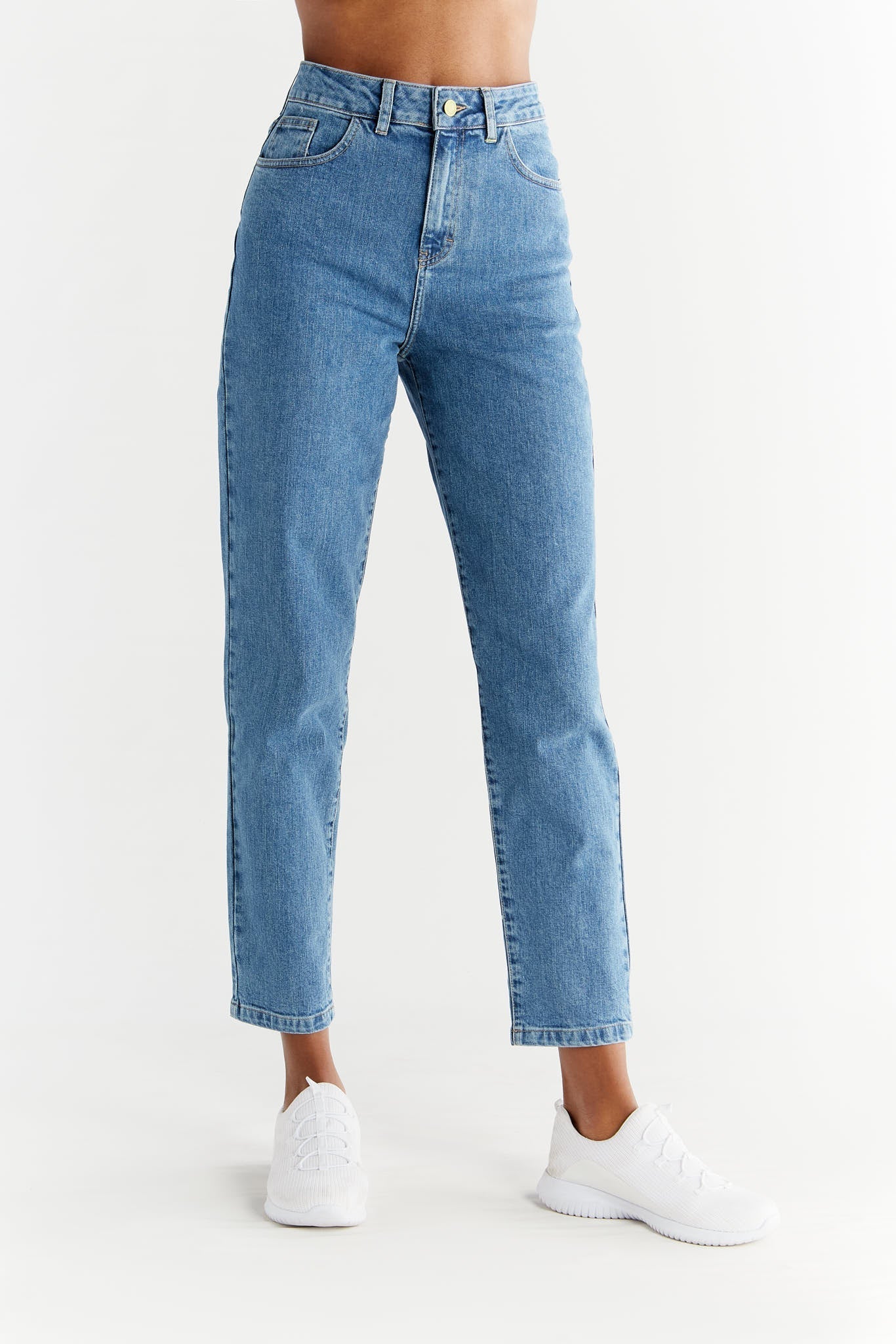 Evermind womens vegan Jeans Mom Fit Day Sky Blue