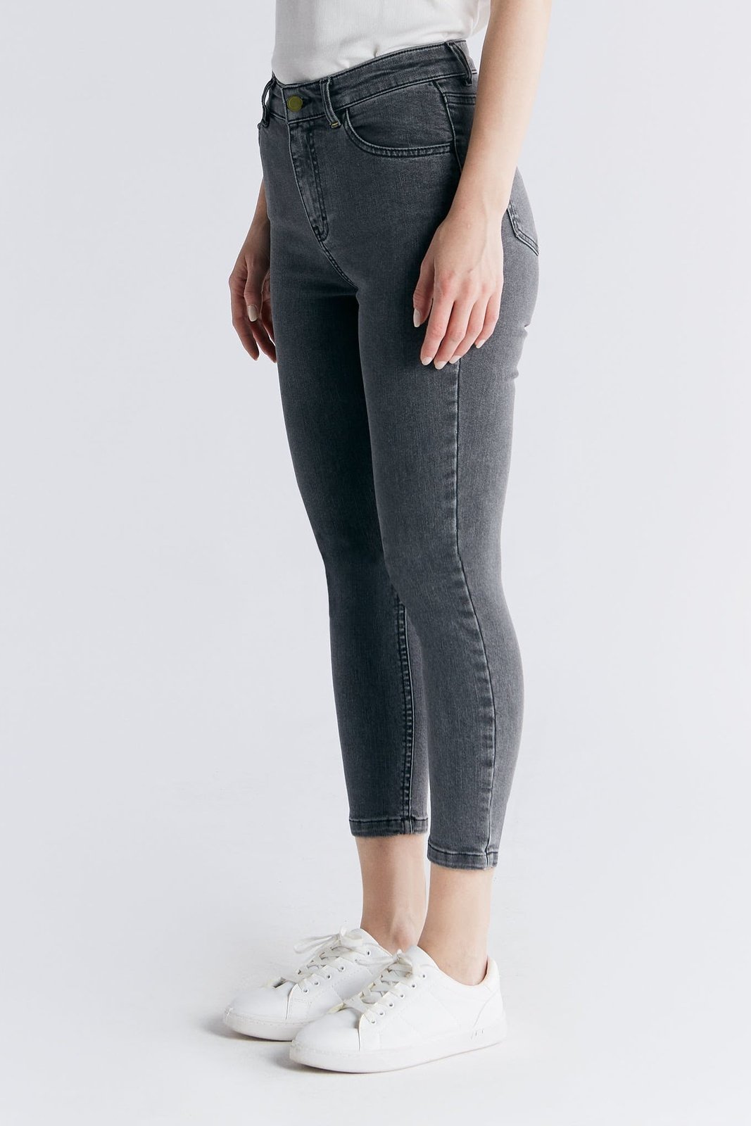 Evermind womens vegan Jeans Short Leg Skinny Iron Gray