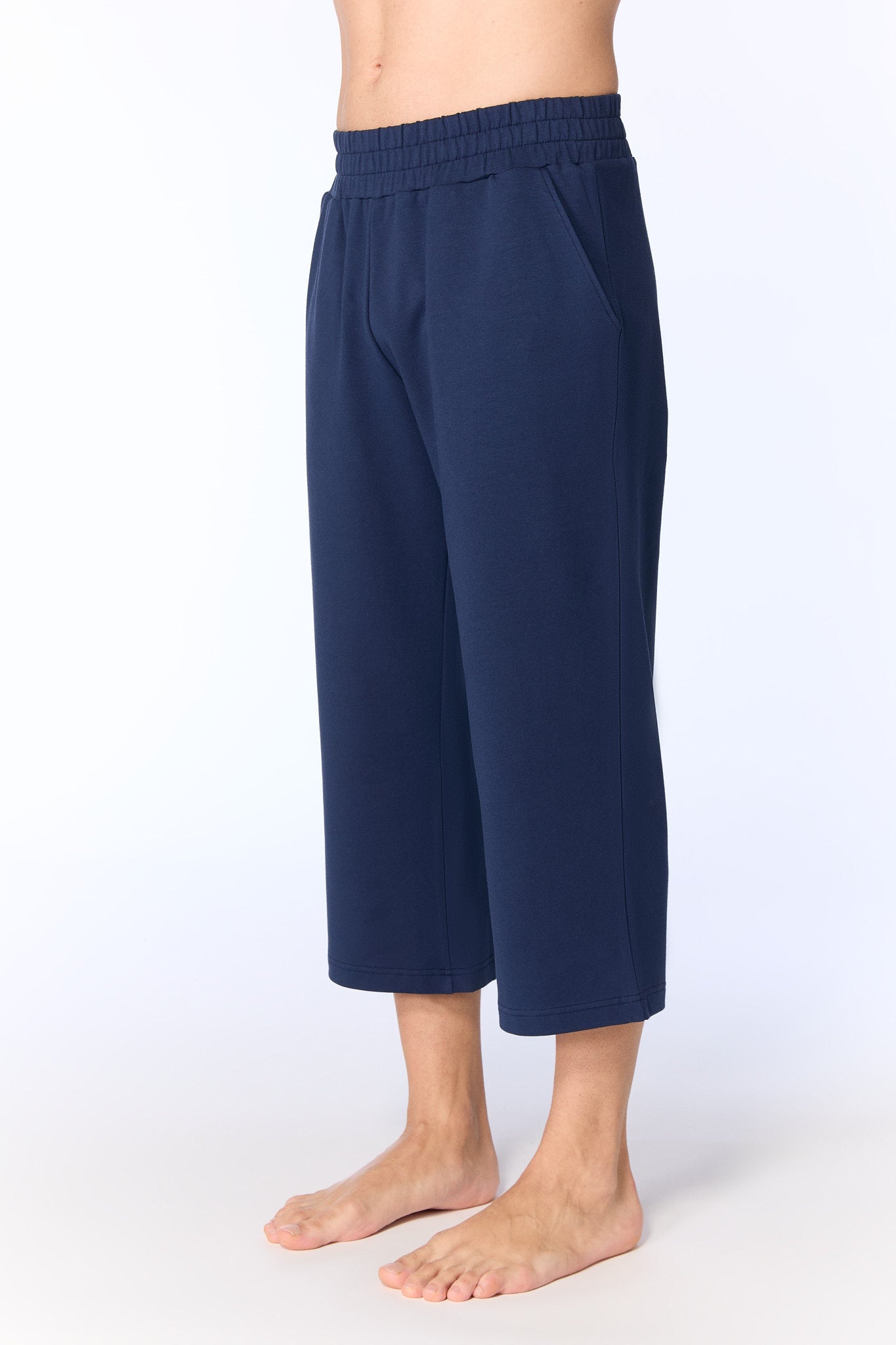 True North men vegan Pants Capri Navy