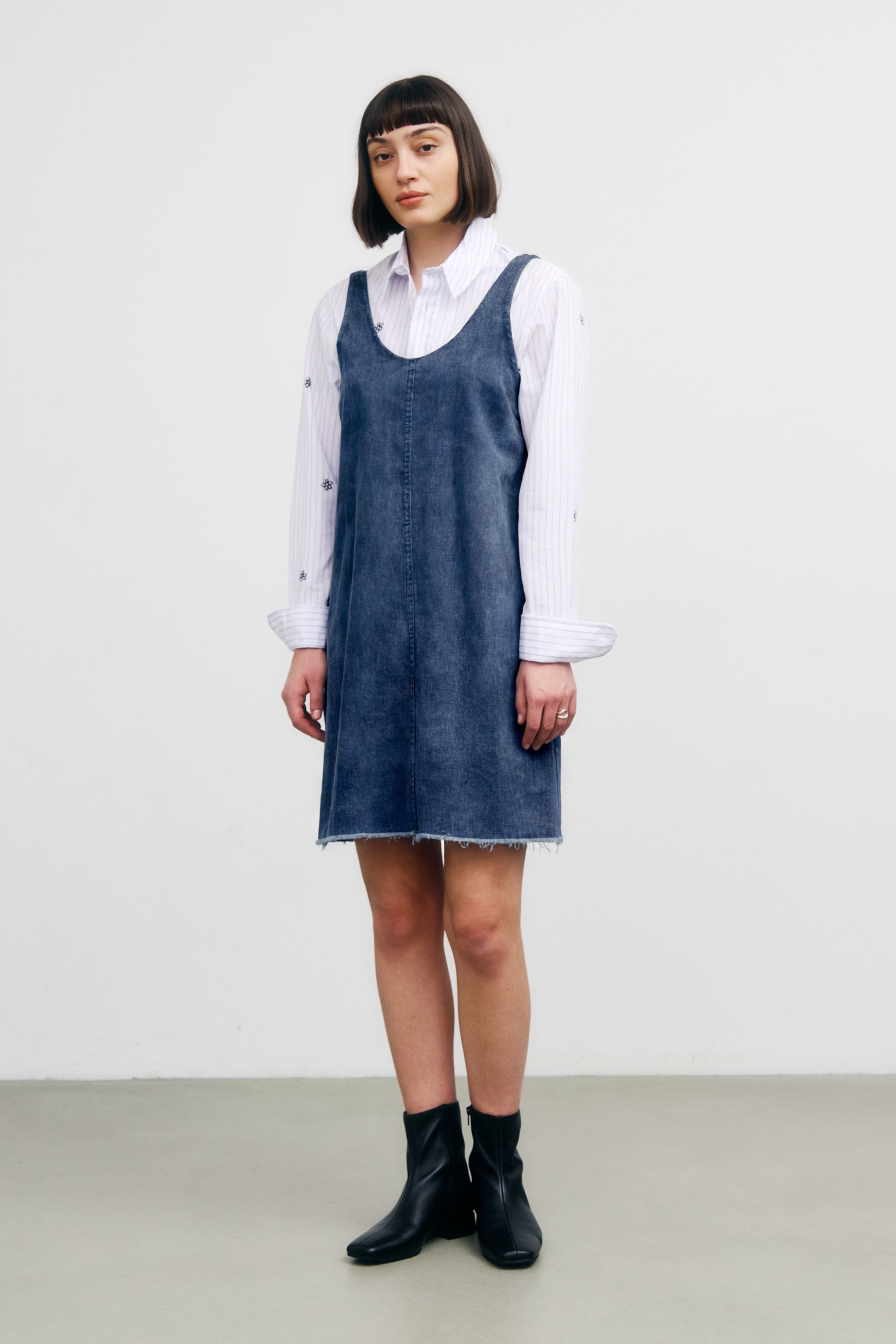 Rotholz Damen vegan Kurzes Kleid Washed Denim