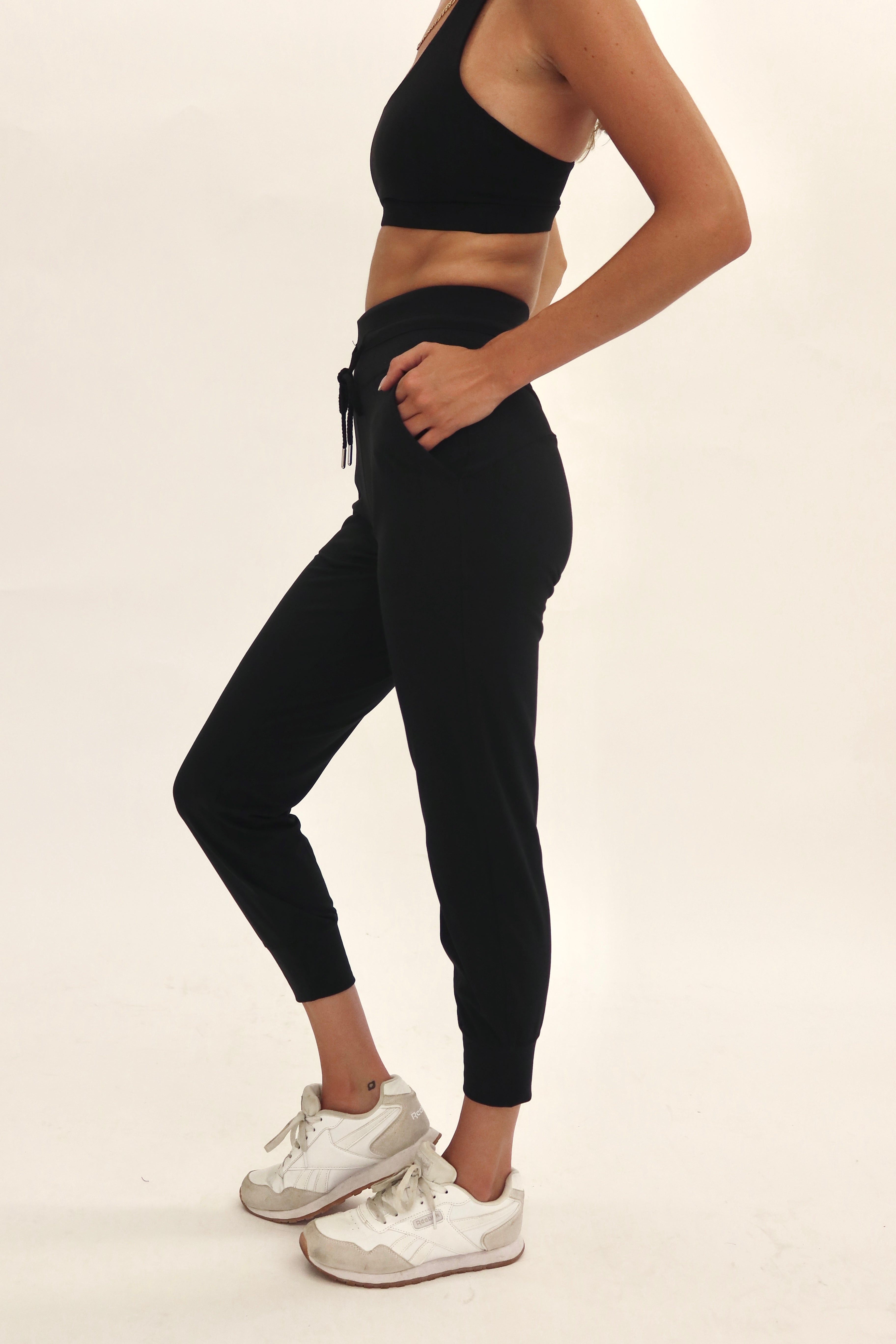 SEAAV womens vegan Sweatpants Joggers Essex Onyx