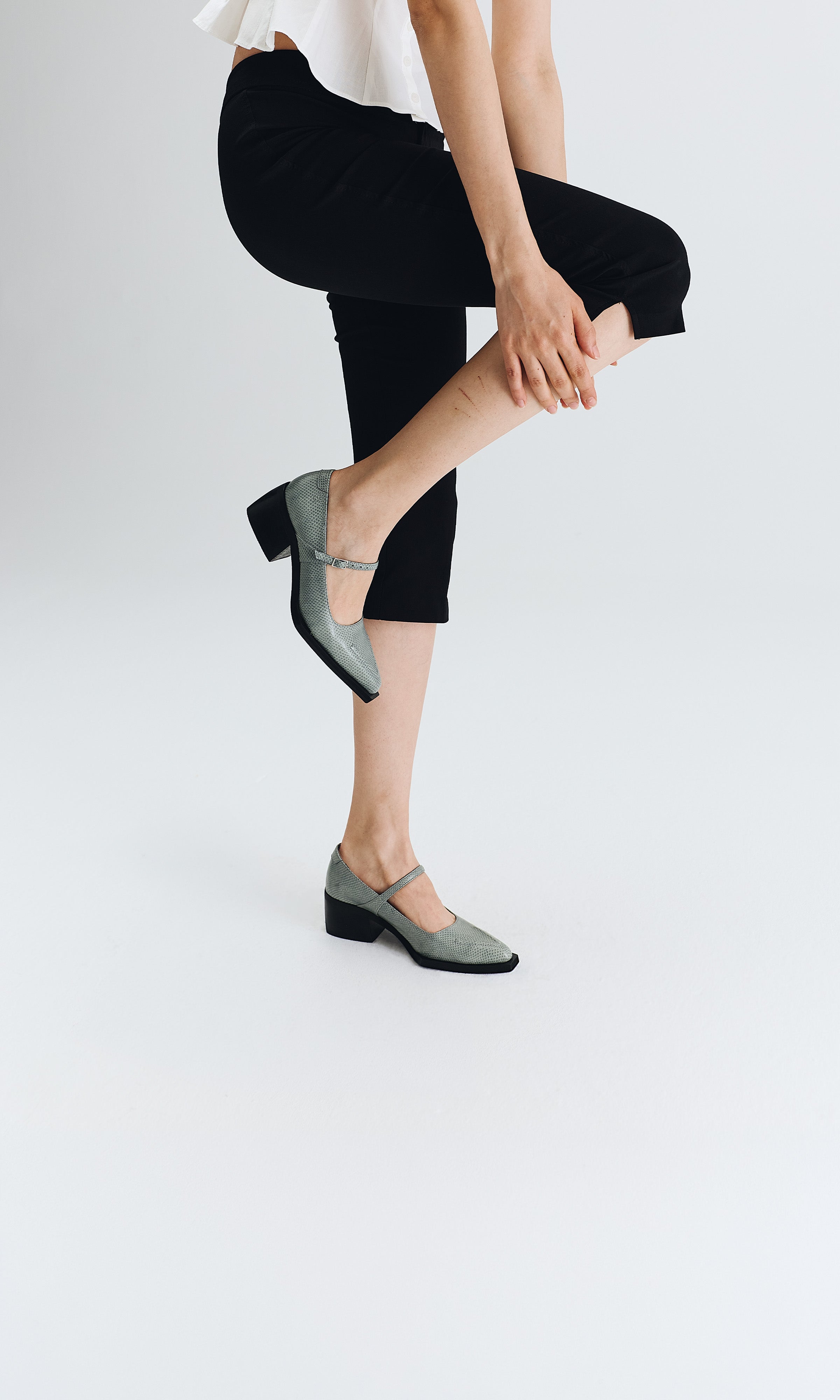 Prev womens vegan Shoes Julia Ash