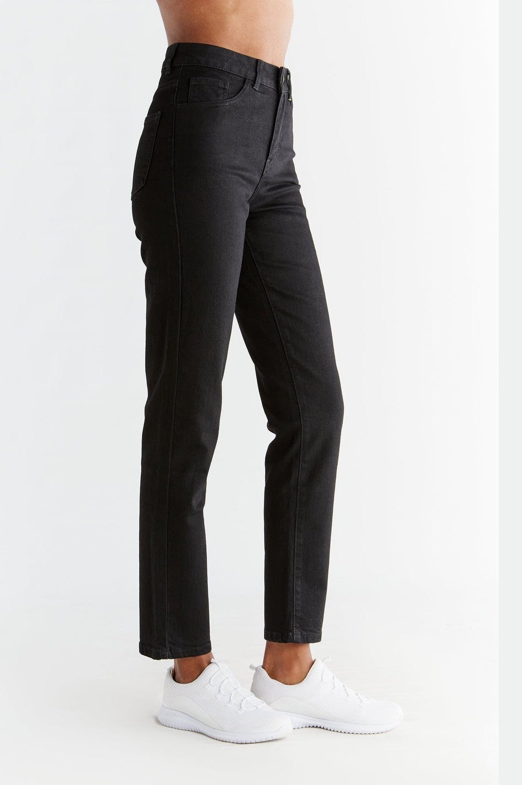 Evermind womens vegan Jeans Regular Fit Coal Black