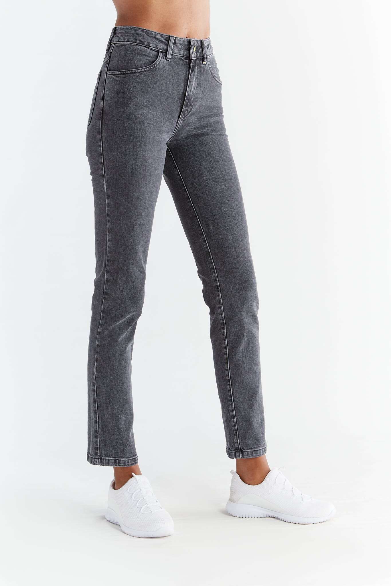 Evermind womens vegan Jeans Straight Fit Ash Gray