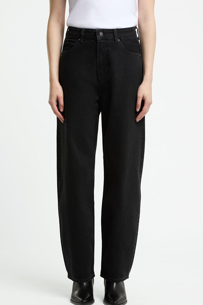 Kings Of Indigo Damen vegan Jeans Leila Holo Schwarz