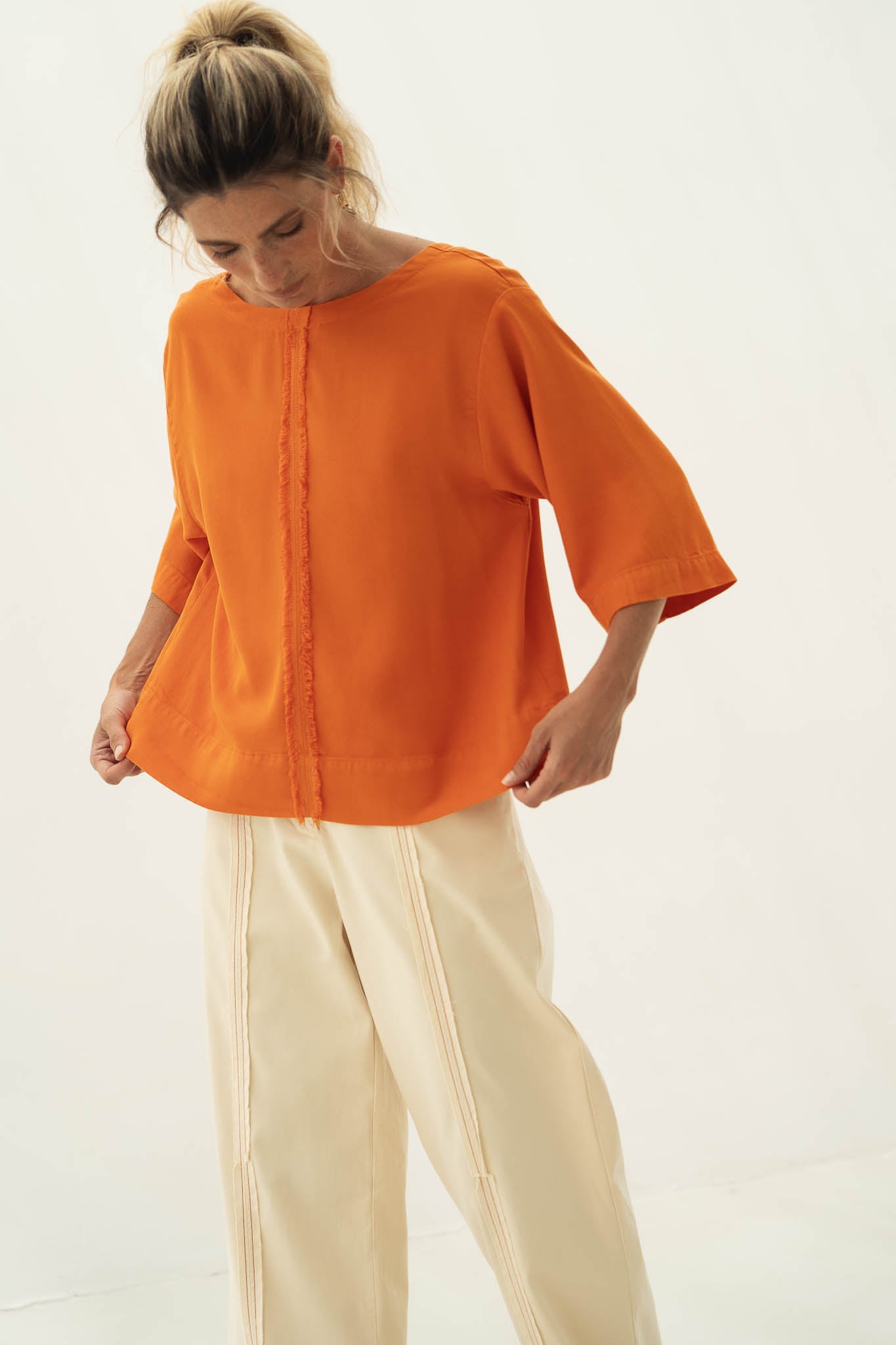 Näz womens vegan Top Sari Orange