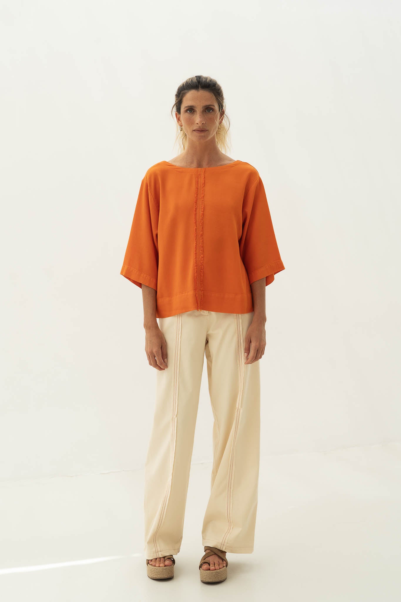 Näz womens vegan Pants Mara Frilled Beige