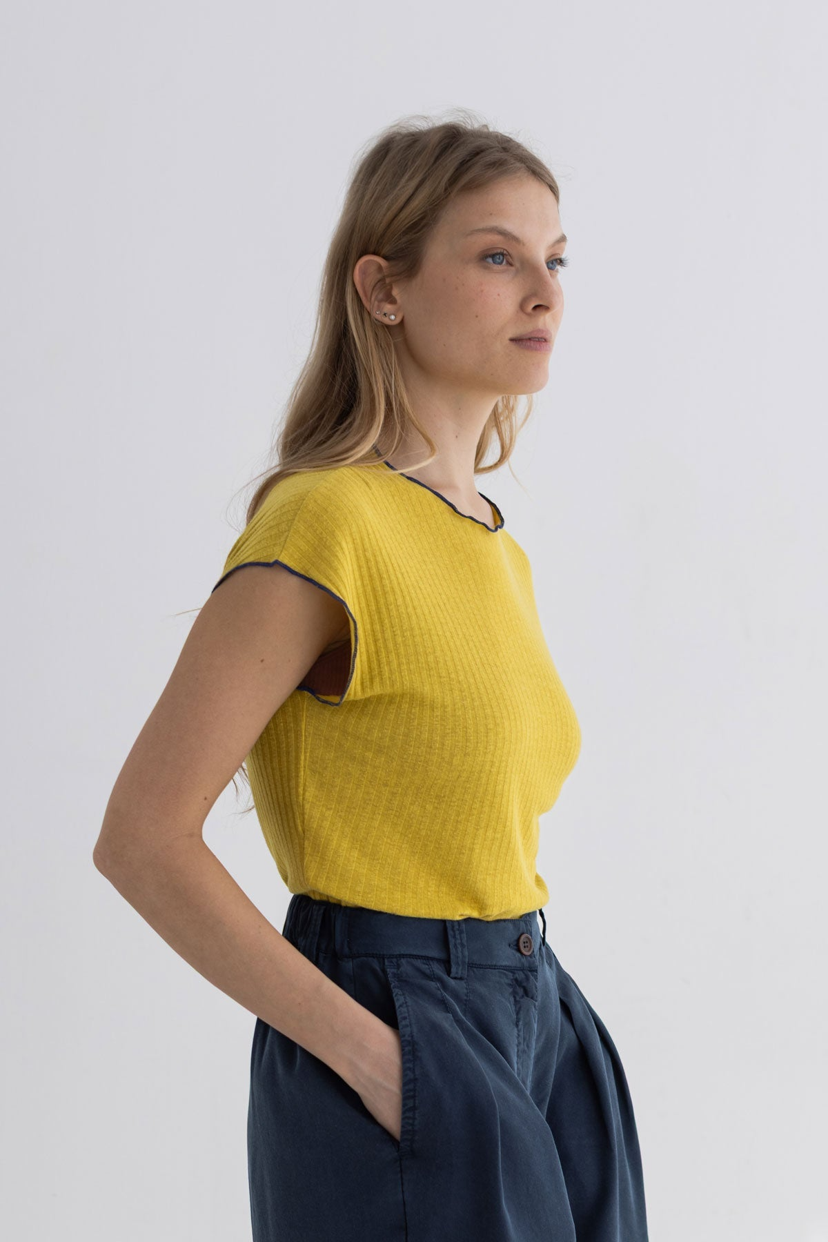 TWOTHIRDS Damen vegan T-Shirt Lovrecina Goldgr&Atilde;&frac14;n