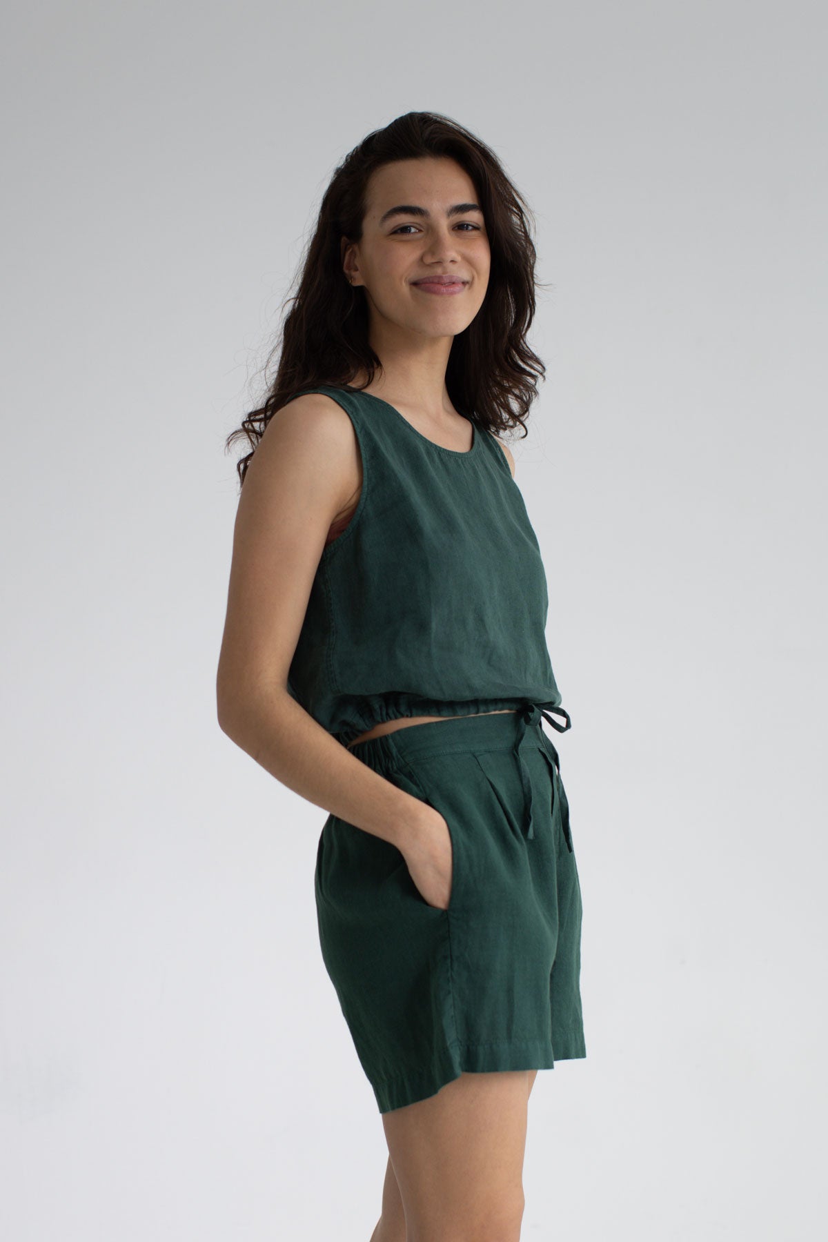 TWOTHIRDS womens vegan Shorts Harakka Garden Green