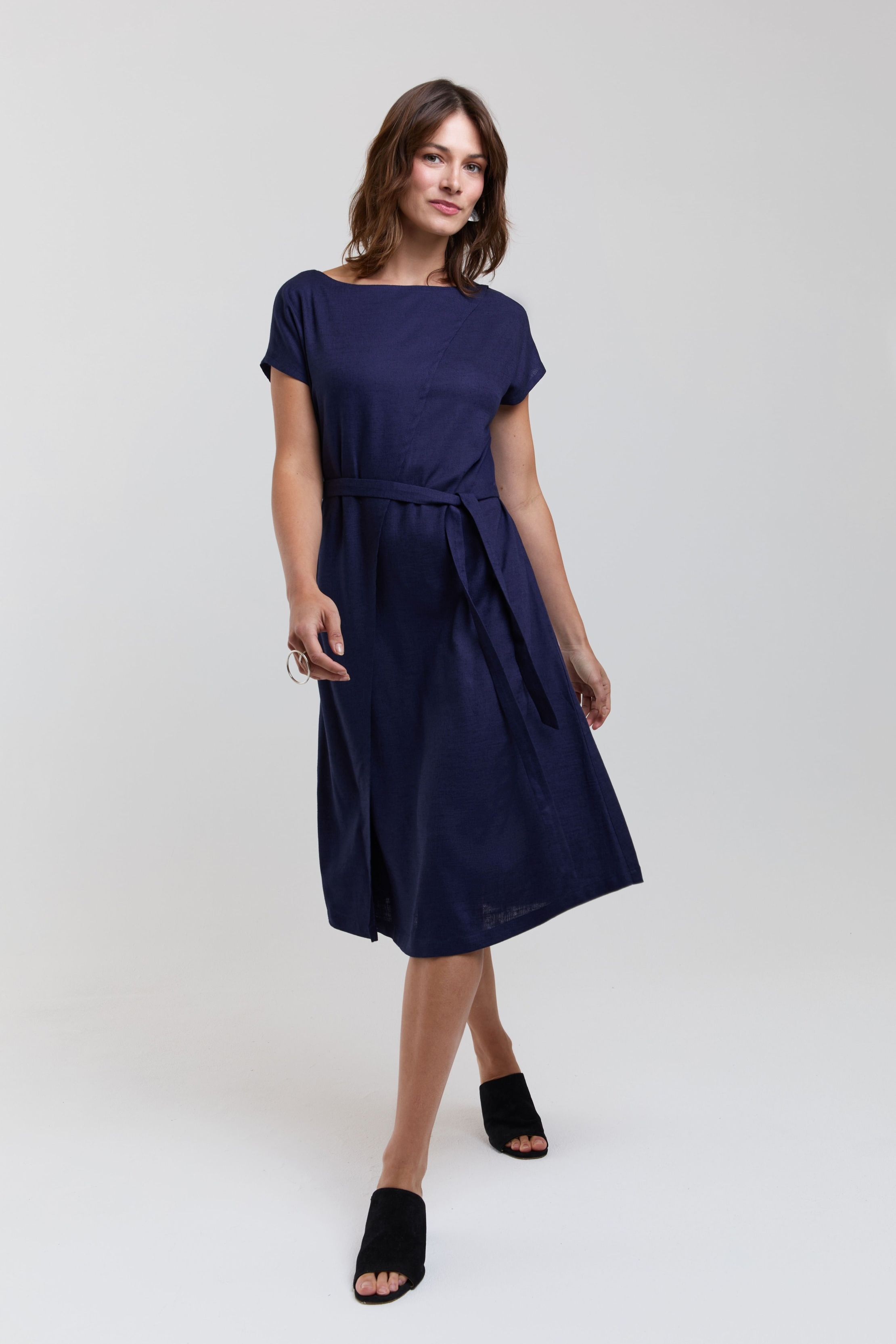 AYANI Damen vegan Kleid Julia Dunkelblau
