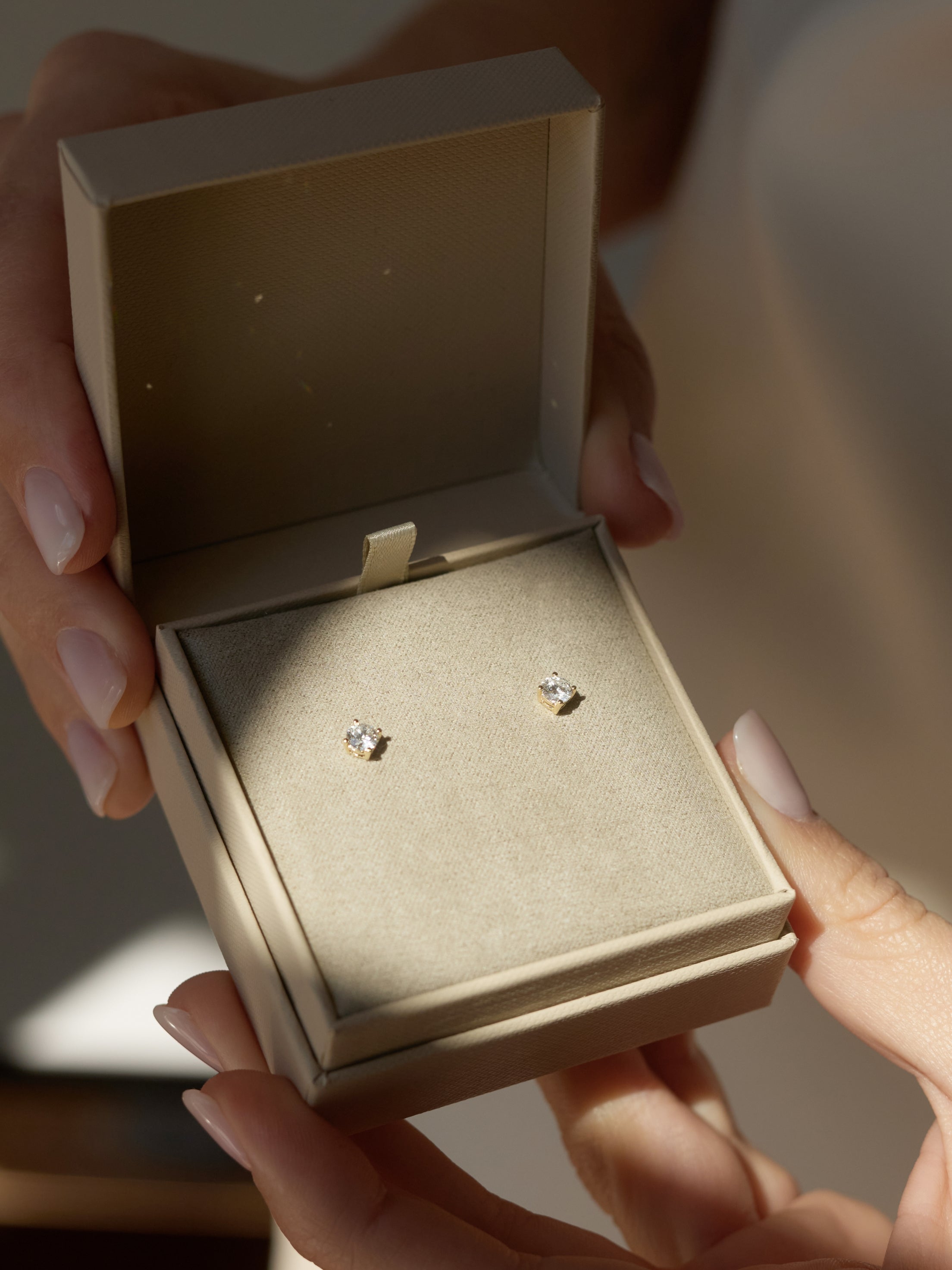 Dear Darling Berlin womens vegan Earrings Diamond Studs Lou 14k Real Gold