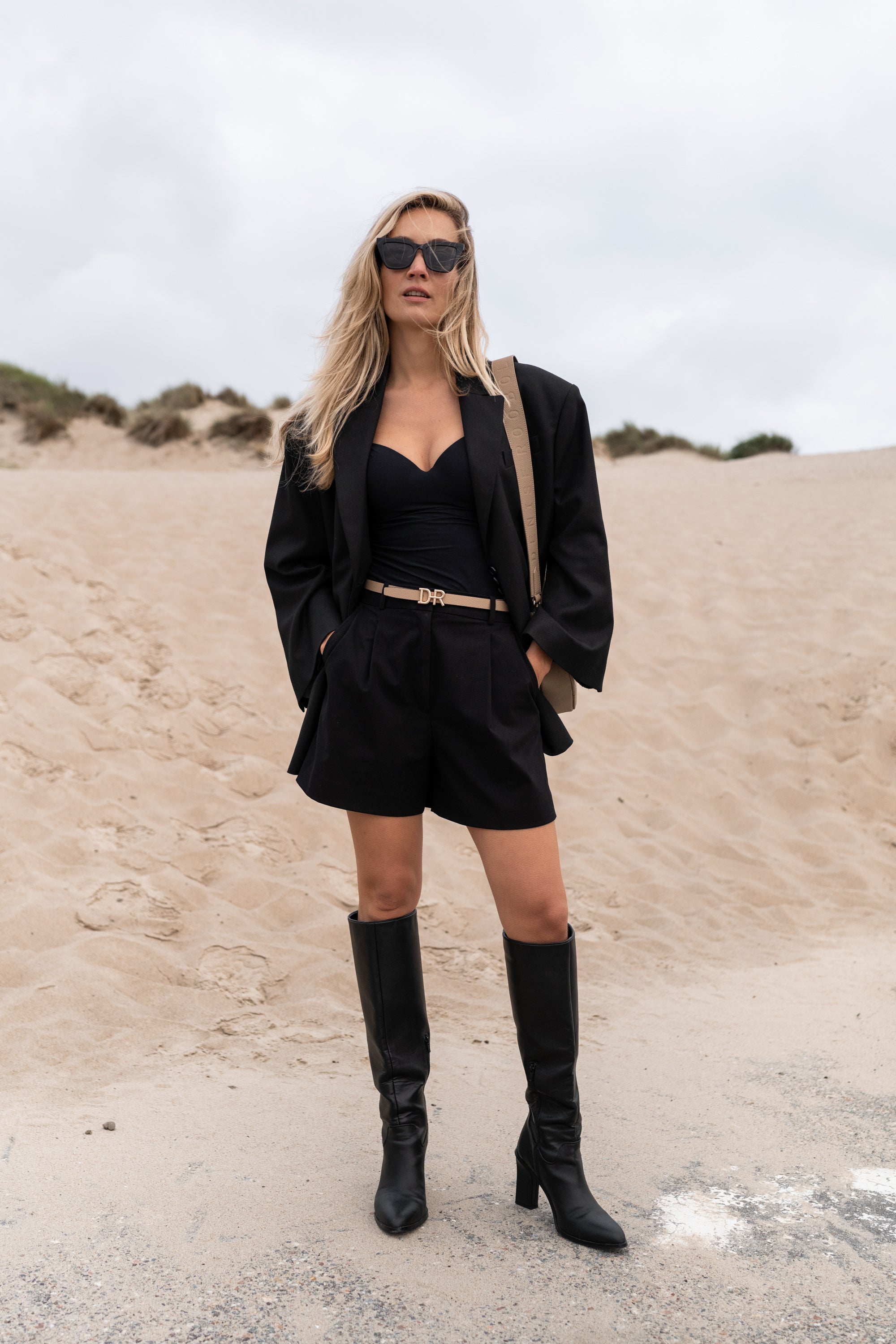 DENISE ROOBOL womens vegan Belt Dr Black/Desert