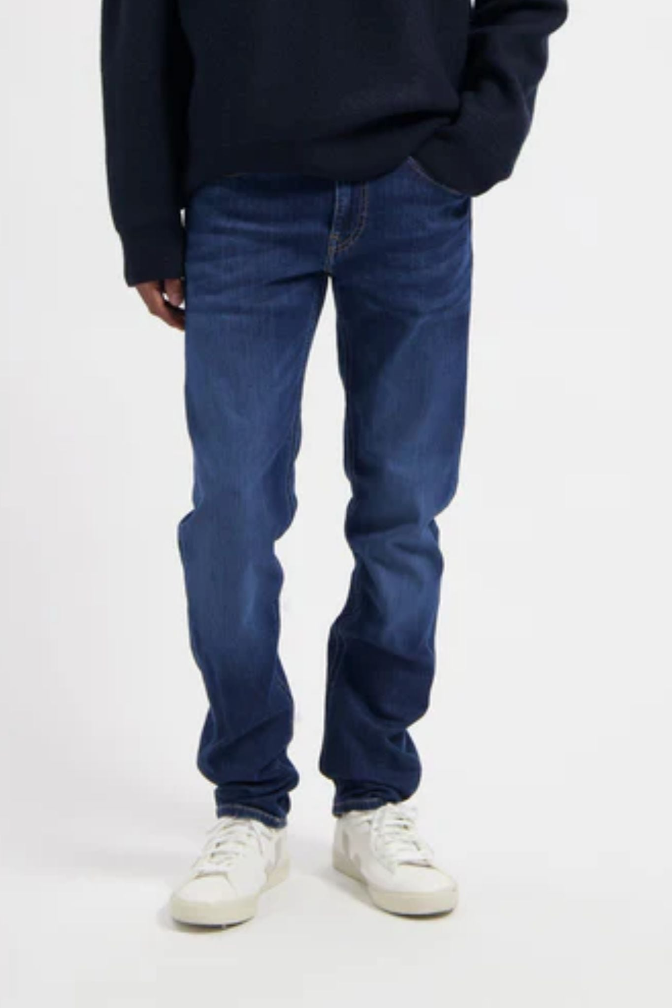 MUD Jeans Herren vegan Jeans Dunn Low Tapered Dunkel Vintage