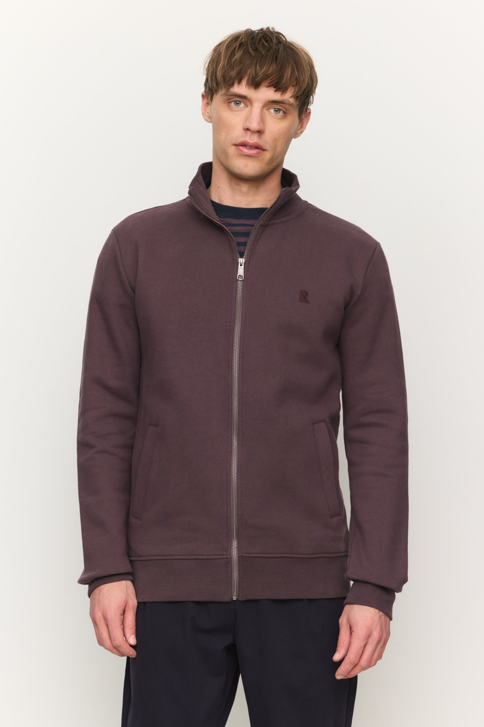 Recolution Herren vegan Sweatjacke Camphor Dark Grape
