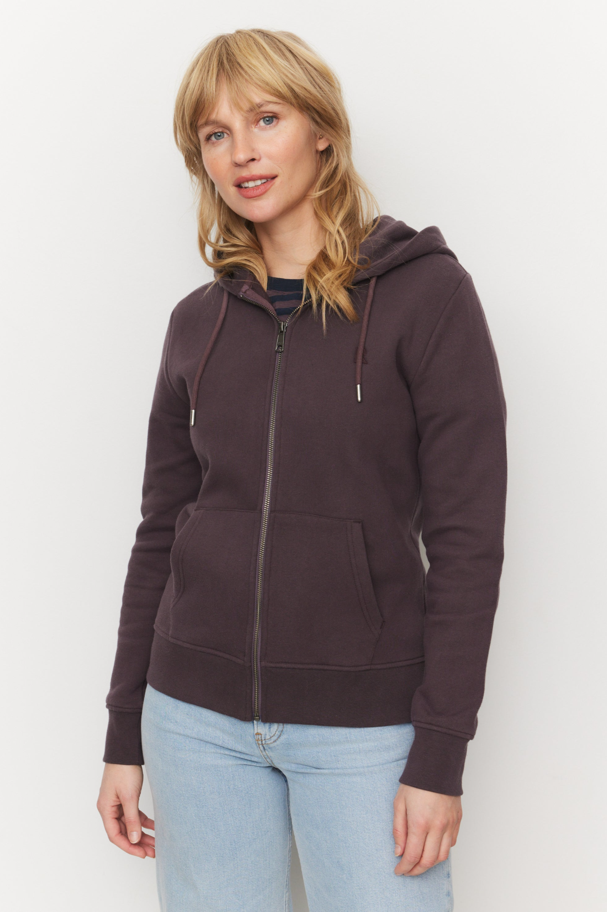 Recolution Damen vegan Sweatjacke Dahlia In Dark Grape