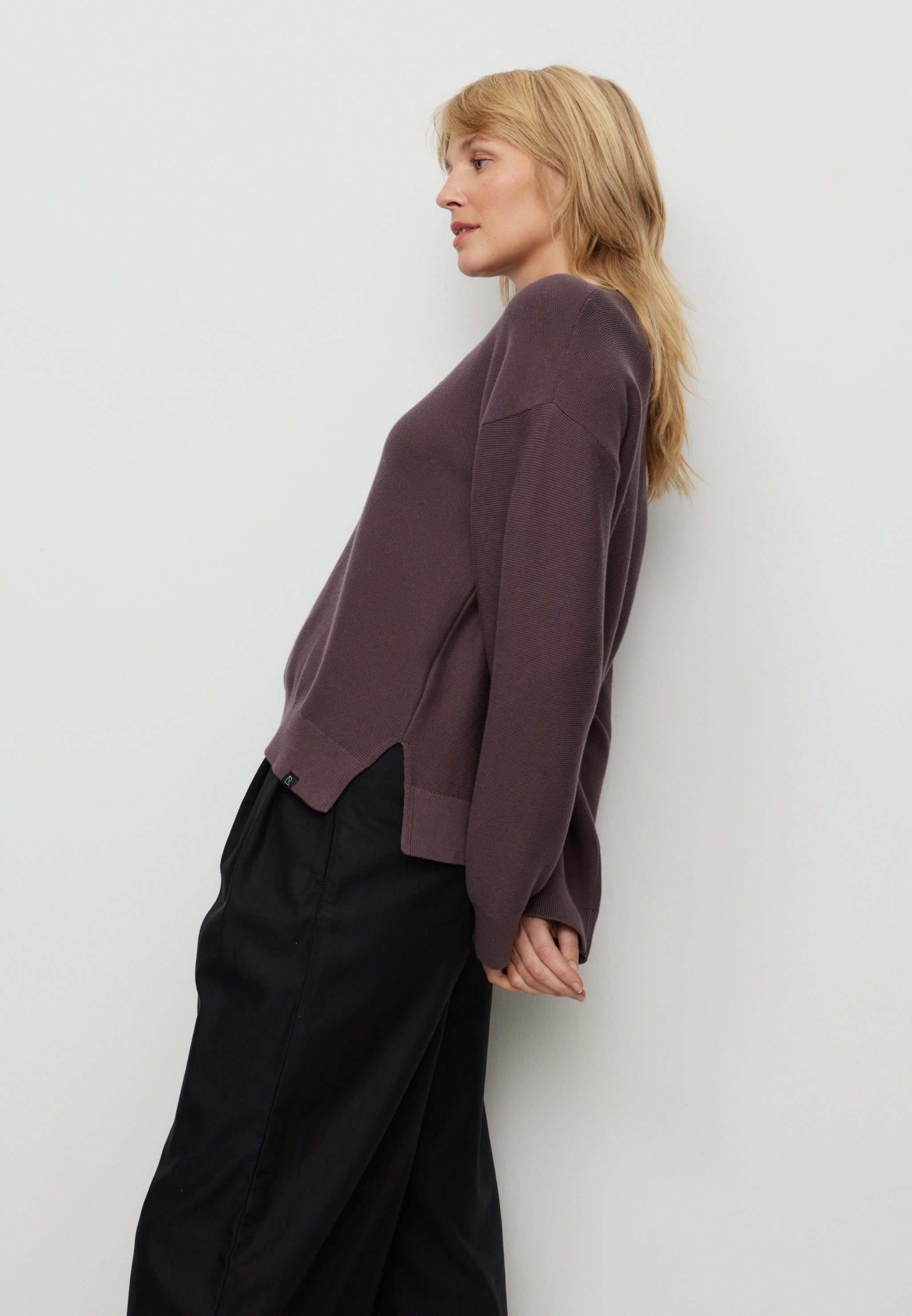 Recolution womens vegan Sweater Gingko Dark Grape