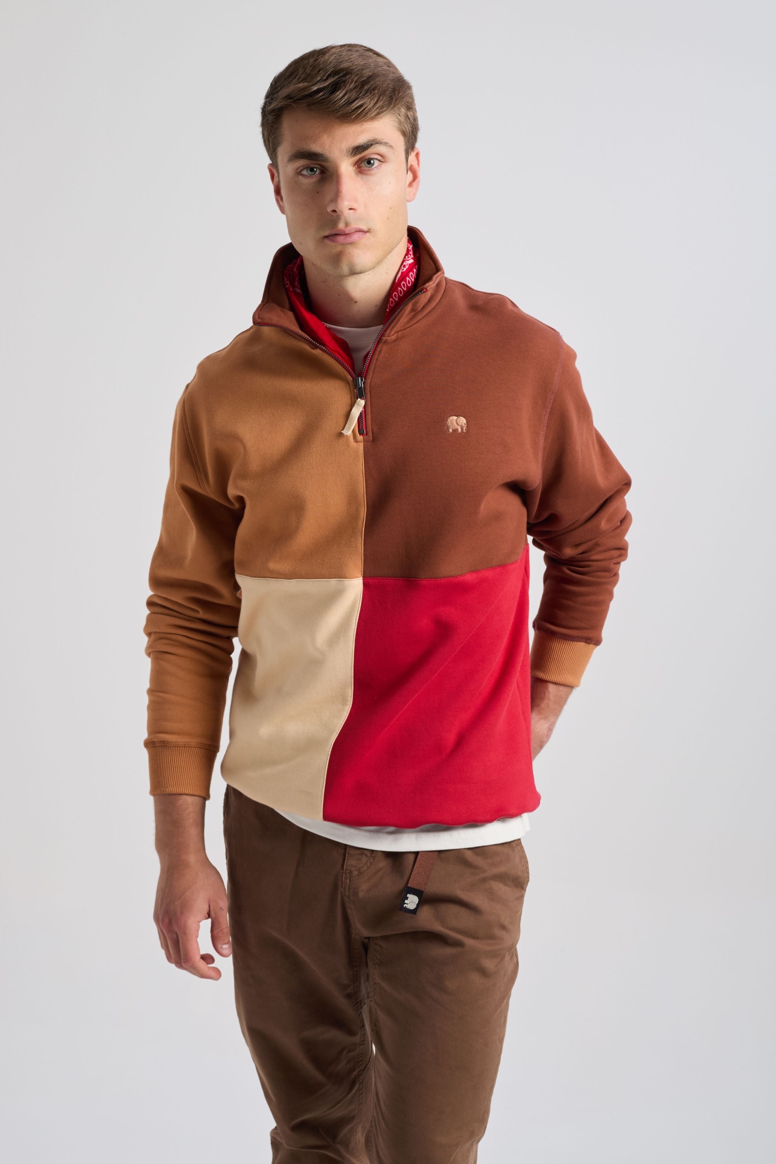 Trendsplant Herren vegan Sweatshirt Mit Viertelreißverschluss Im Color-Block-Design Reiterrot