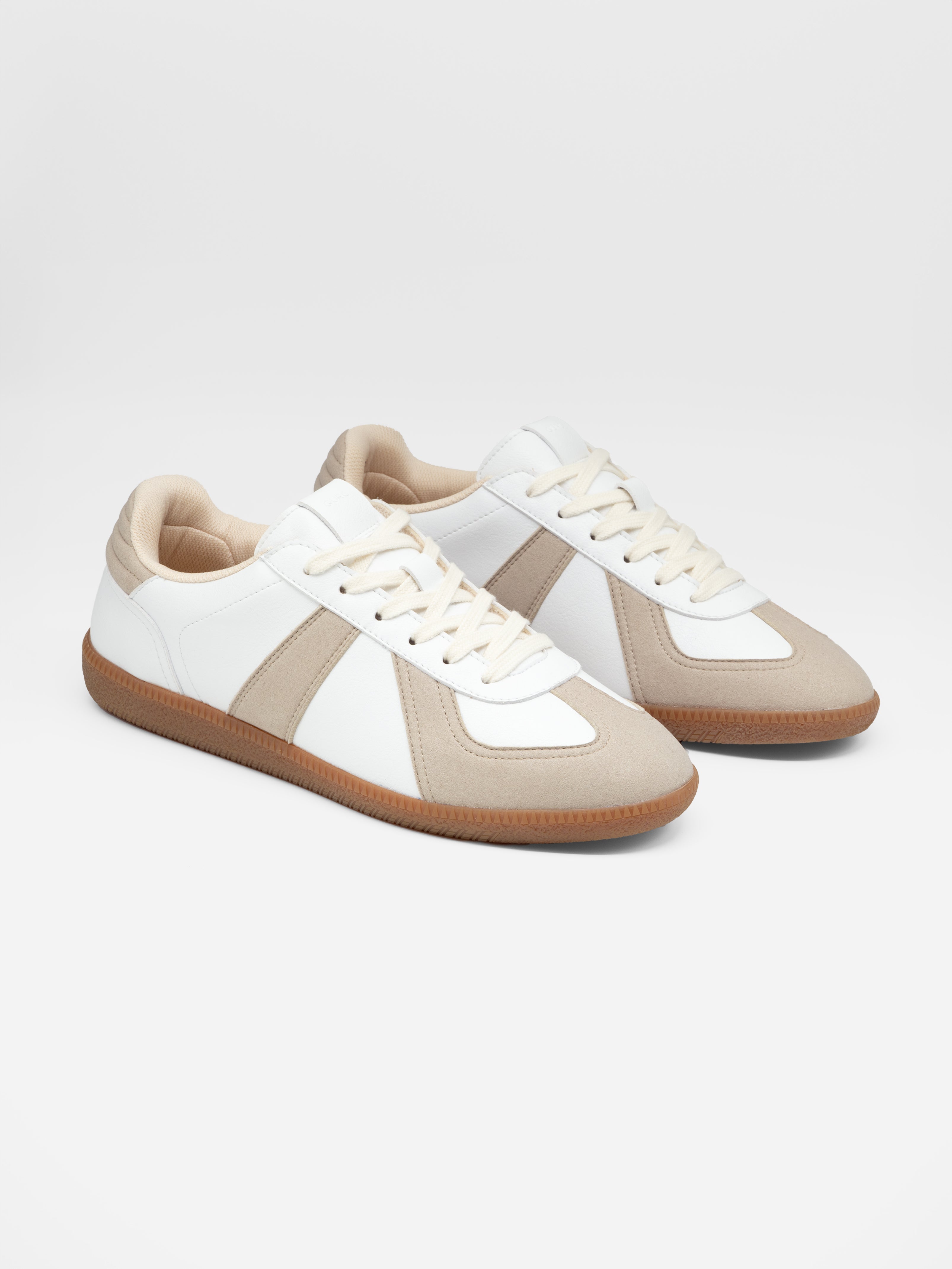 QURC men vegan Sneakers Army Trainer White