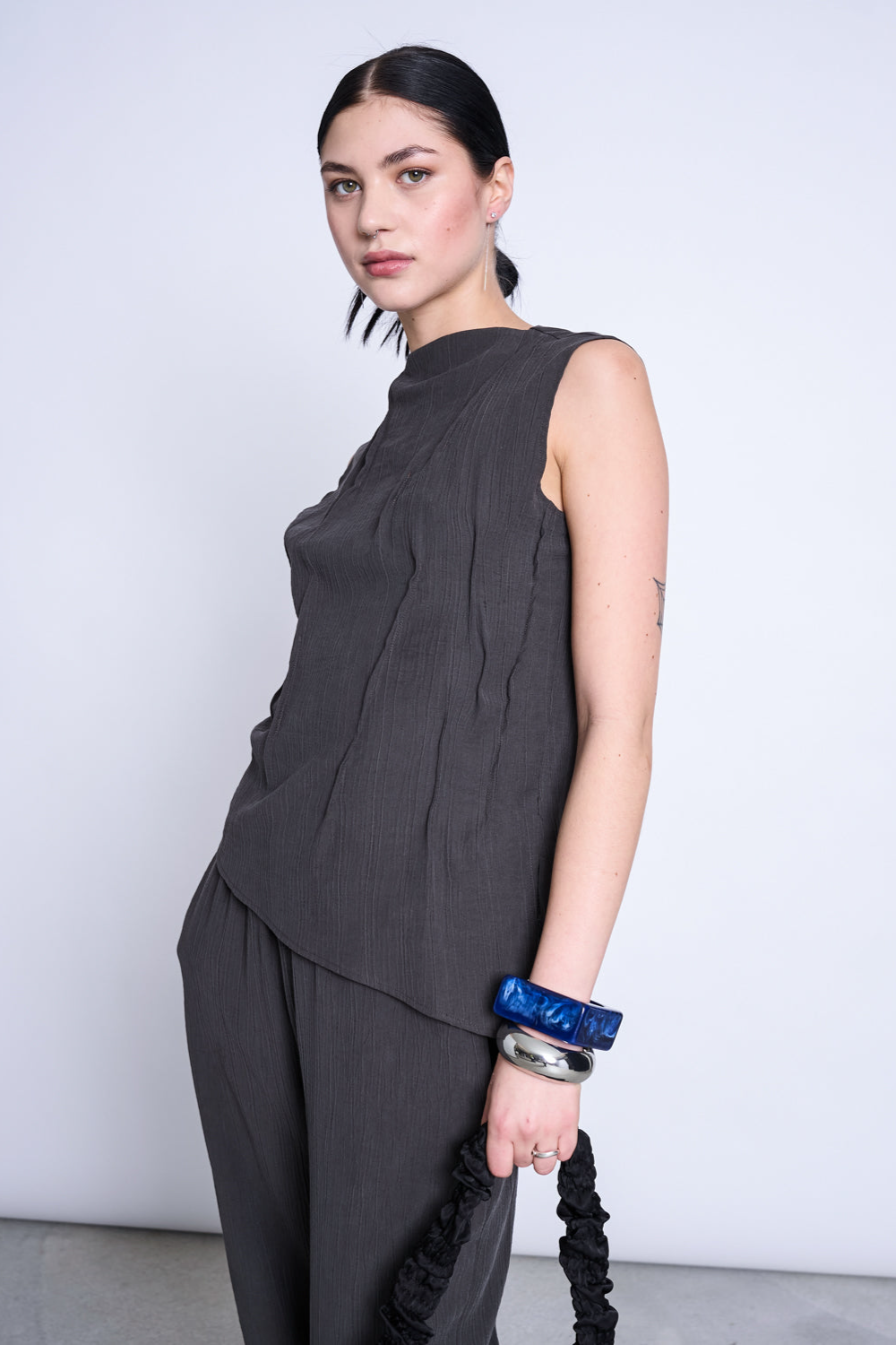 JAN N JUNE JAN 'N JUNE Damen vegan Top Mit Raffung, Crinkle Meadow Mud