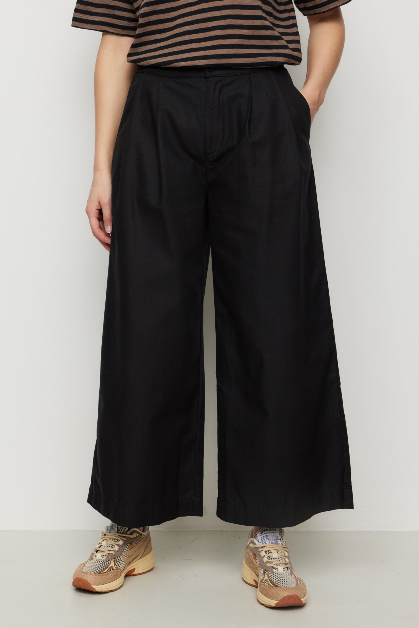 Recolution Damen vegan Culottes Ambrosia Schwarz