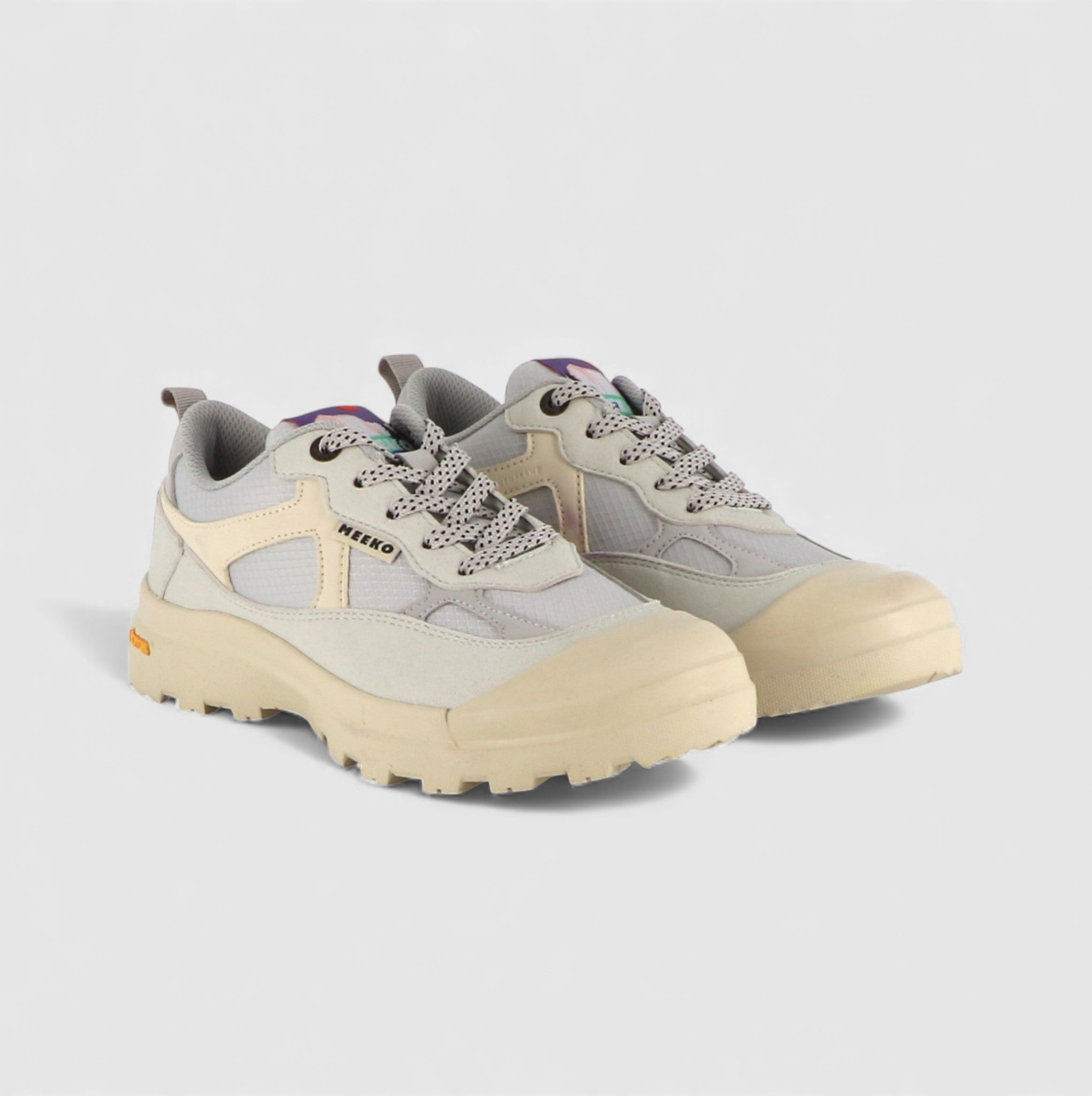 MEEKO men vegan Sneakers Nanuk Off White