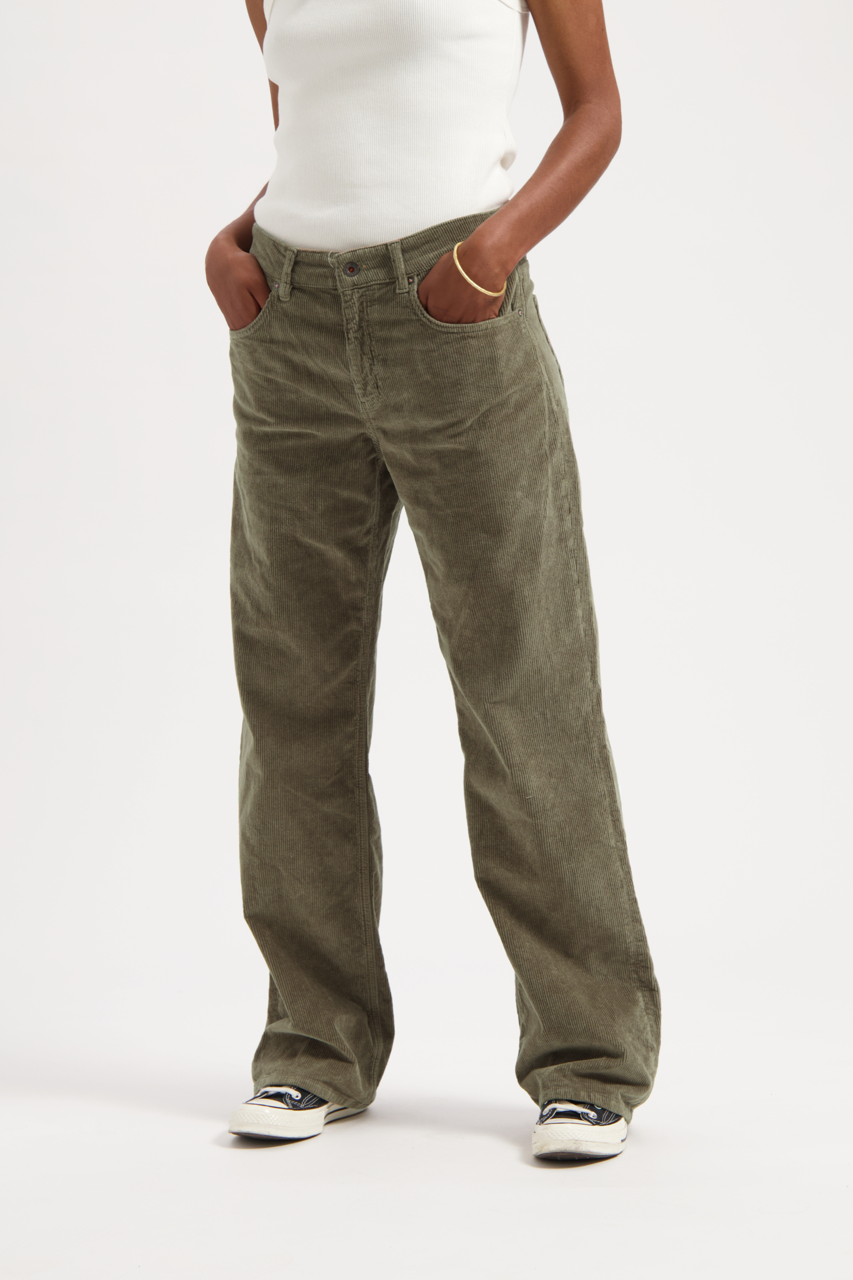 Kuyichi Damen vegan Hose Lena Locker Geschnitten Cord Moosgr&Atilde;&frac14;n