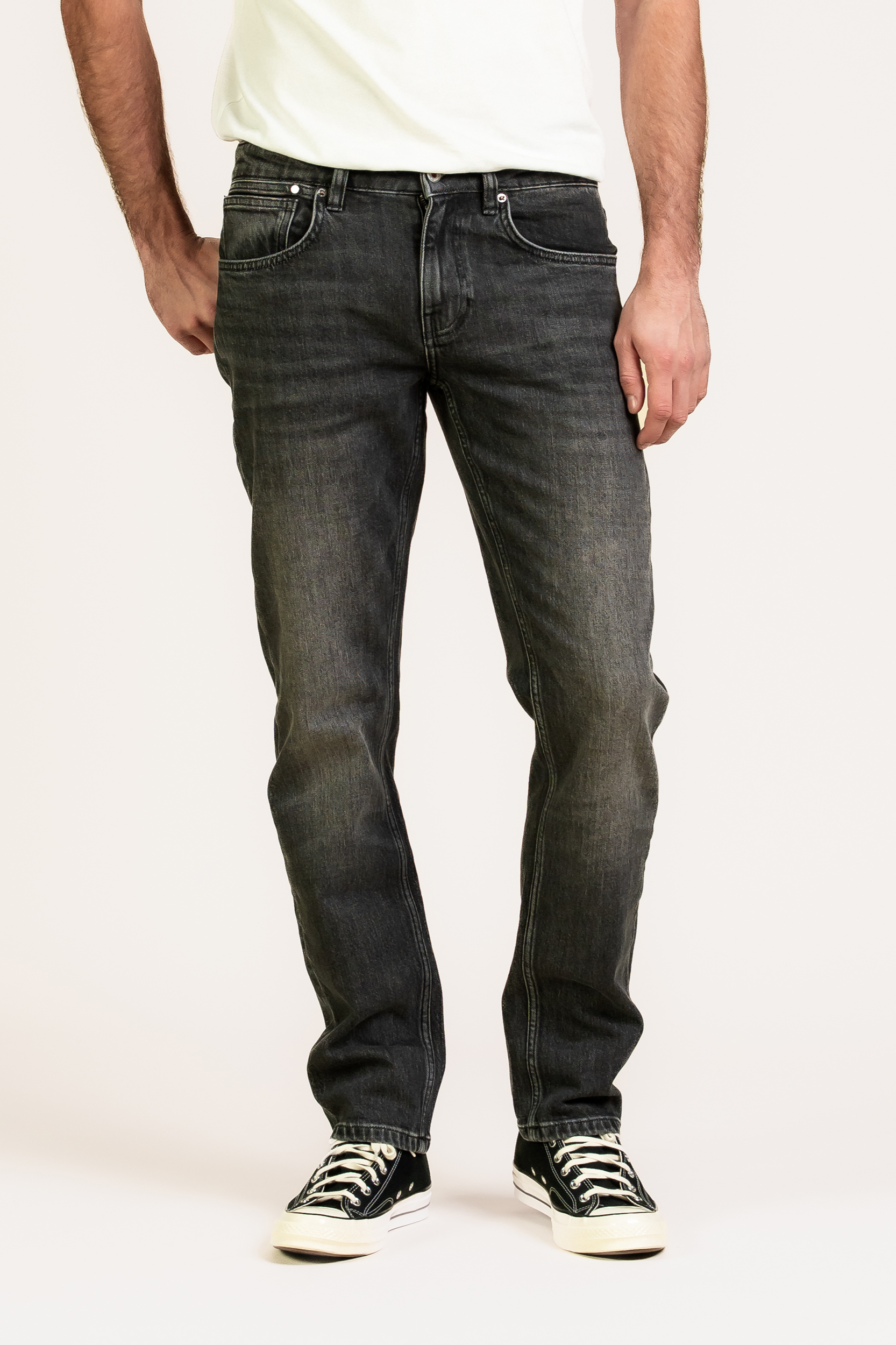 Kuyichi men vegan Jeans Nick Straight Moon Black