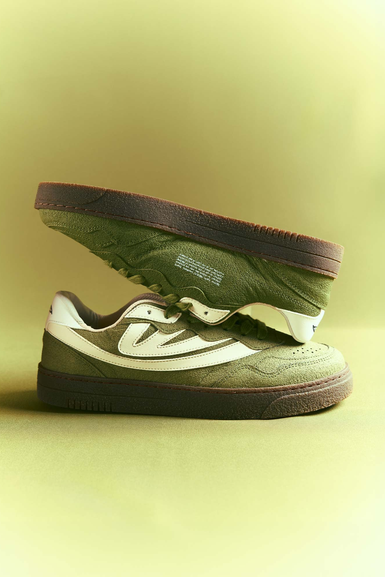 MoEa Herren vegan Sneaker Veyron Low Gr&Atilde;&frac14;n/Creme-Mais