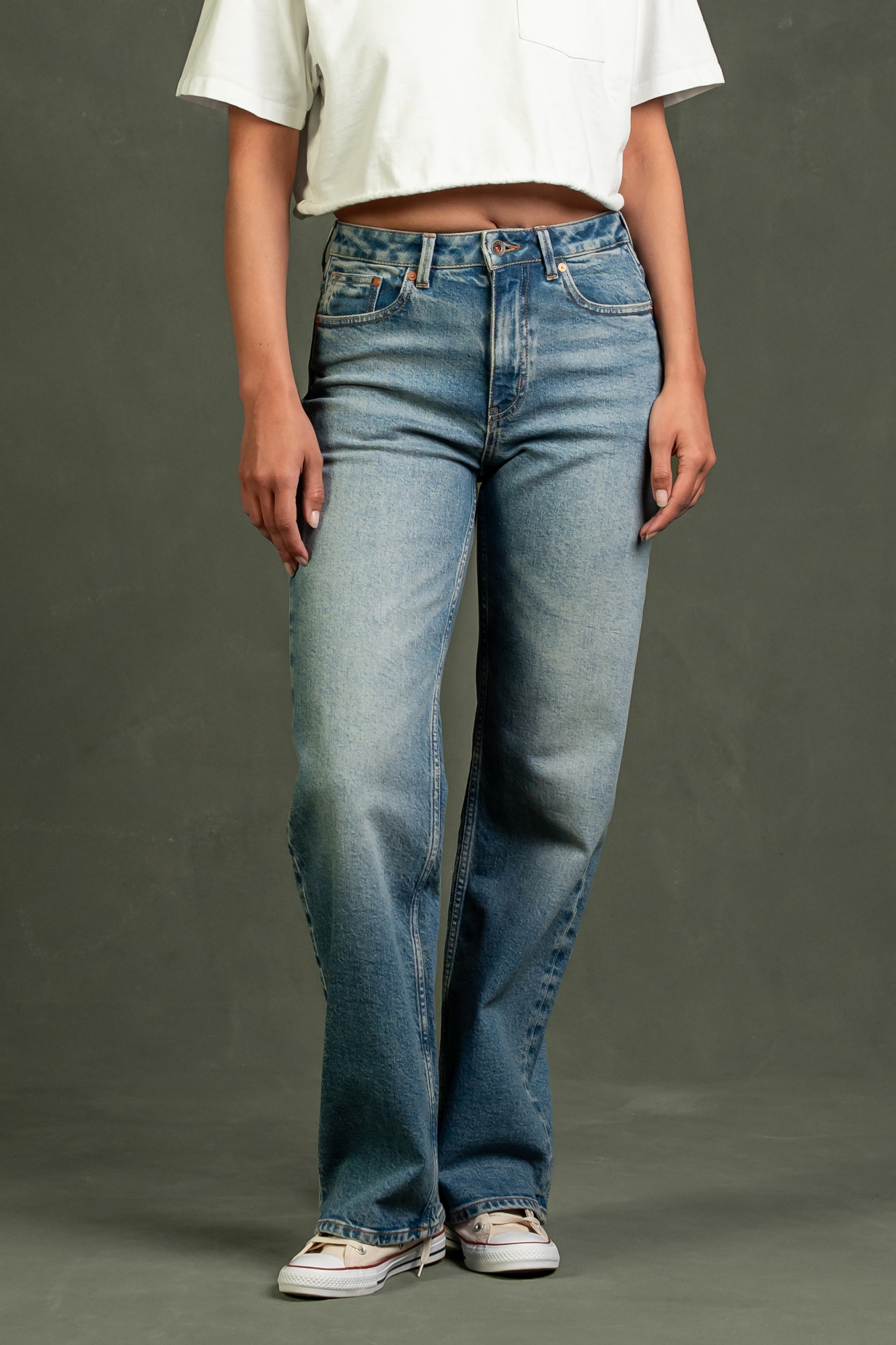 Kuyichi womens vegan Jeans Izabella Straight Smoked Indigo