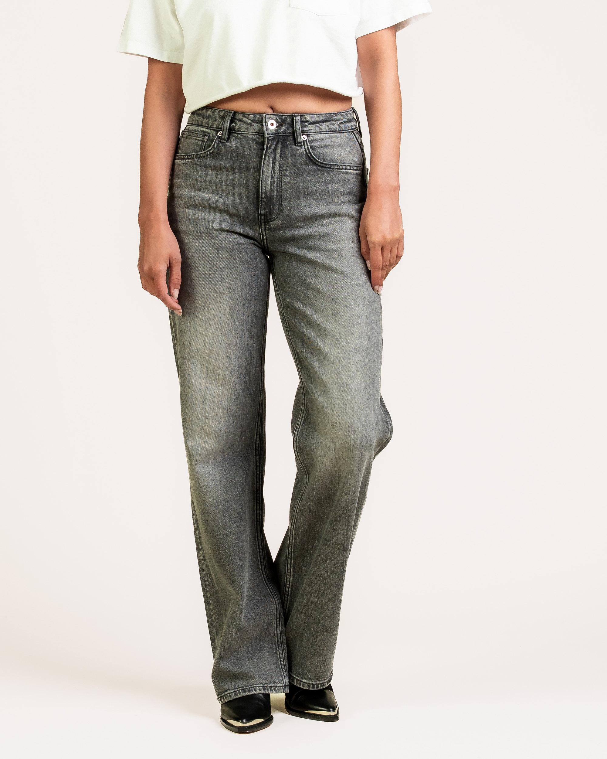 Kuyichi womens vegan Jeans Izabella Straight Ashes To Ashes
