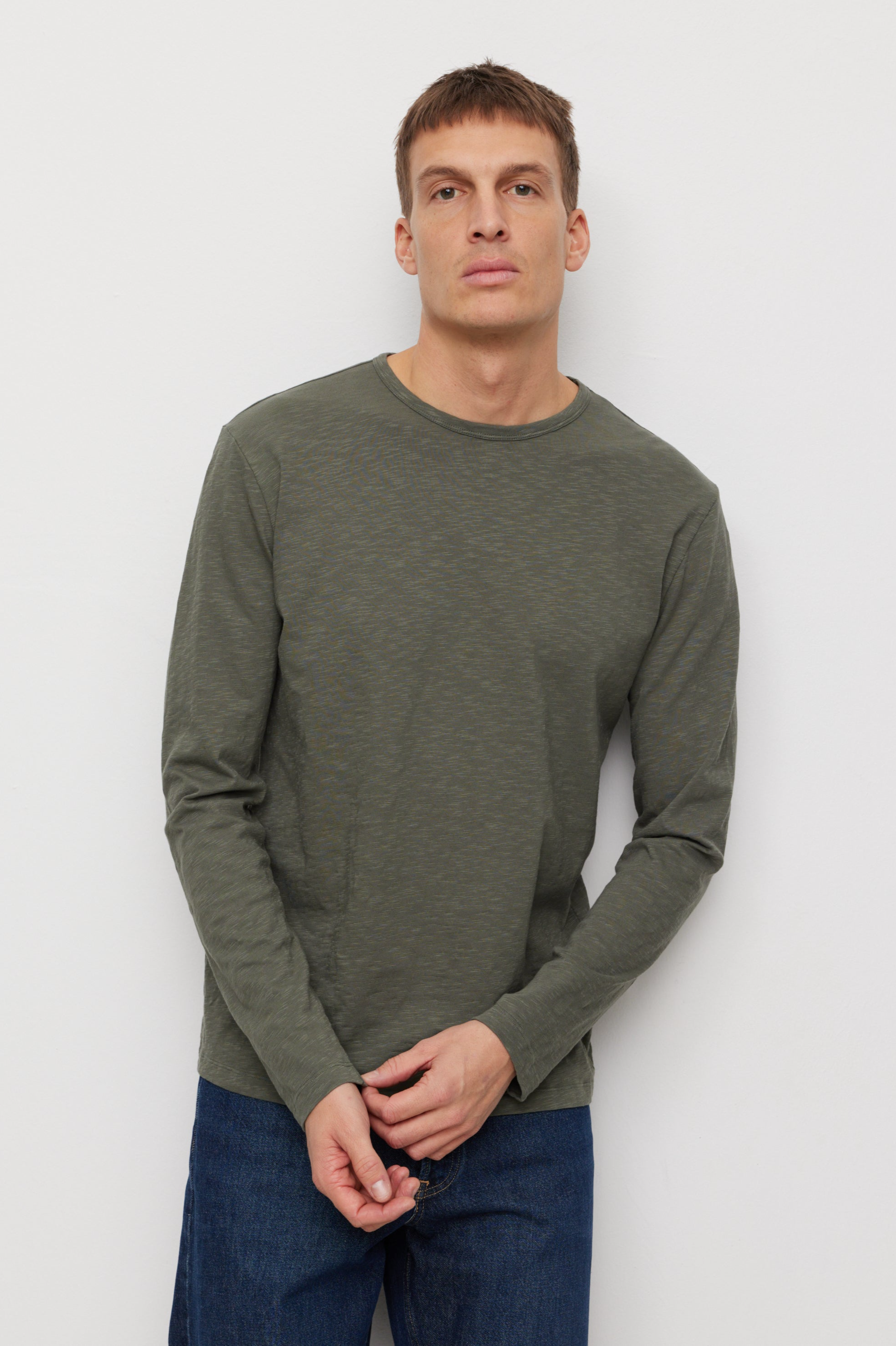 Recolution Herren vegan Langarmshirt Maca Dunkelkhaki