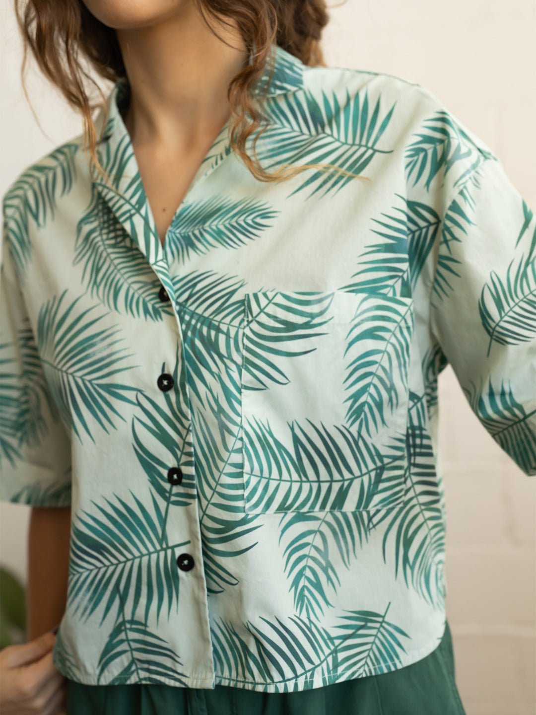 TWOTHIRDS womens vegan Shirt Samama Palm Print Green