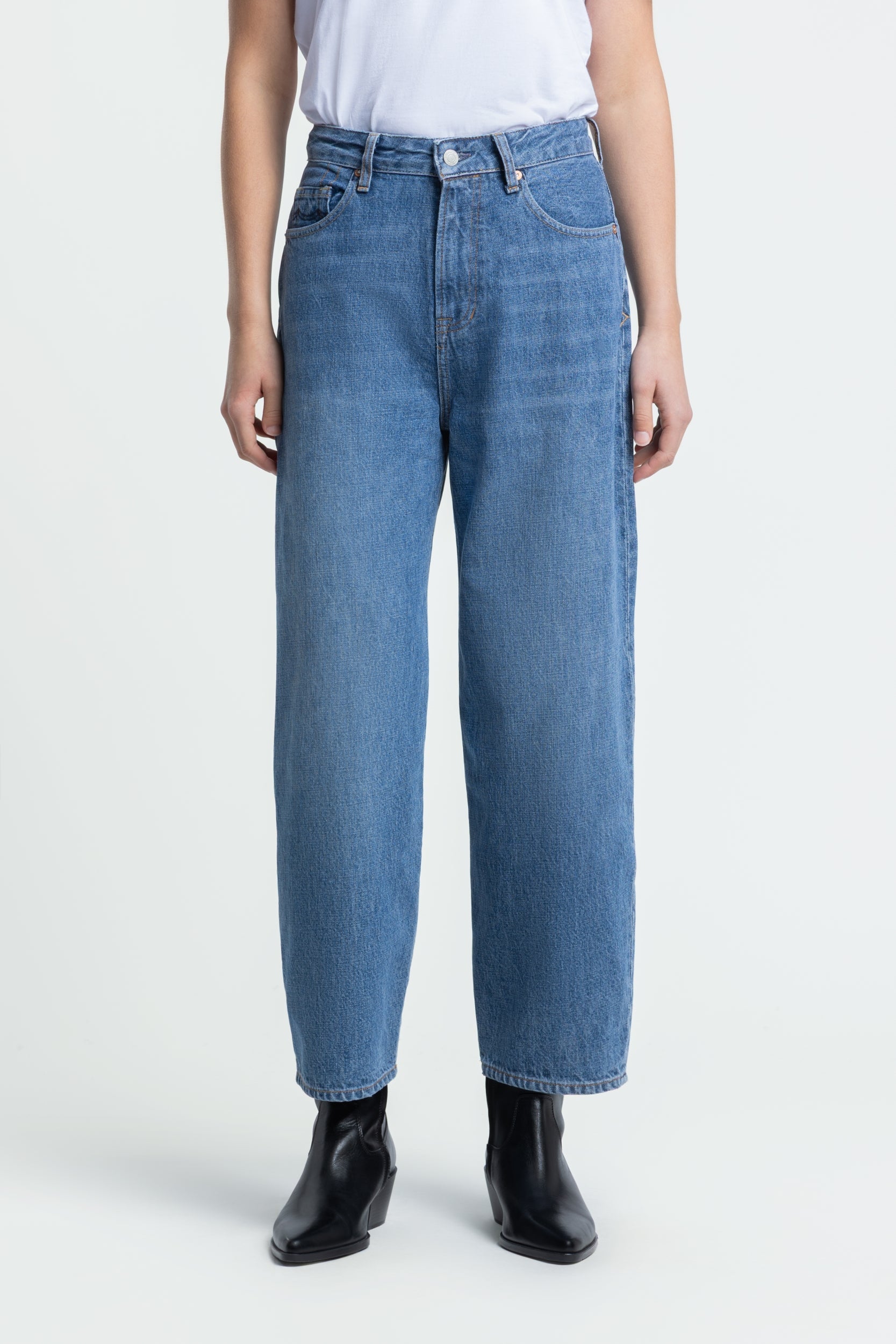 Kings of Indigo womens vegan Jeans Leila Washed Ceky Blue