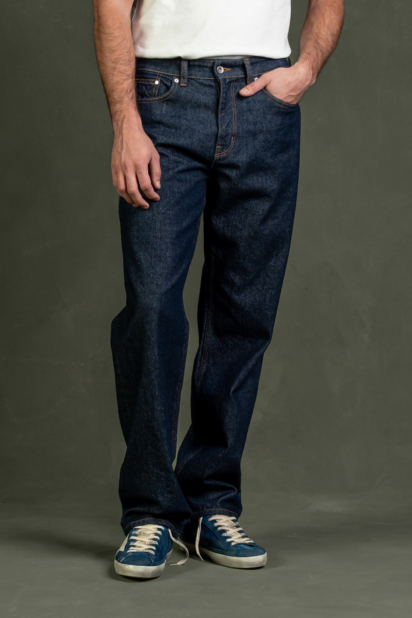 Kuyichi men vegan Jeans Larry Loose Rinse