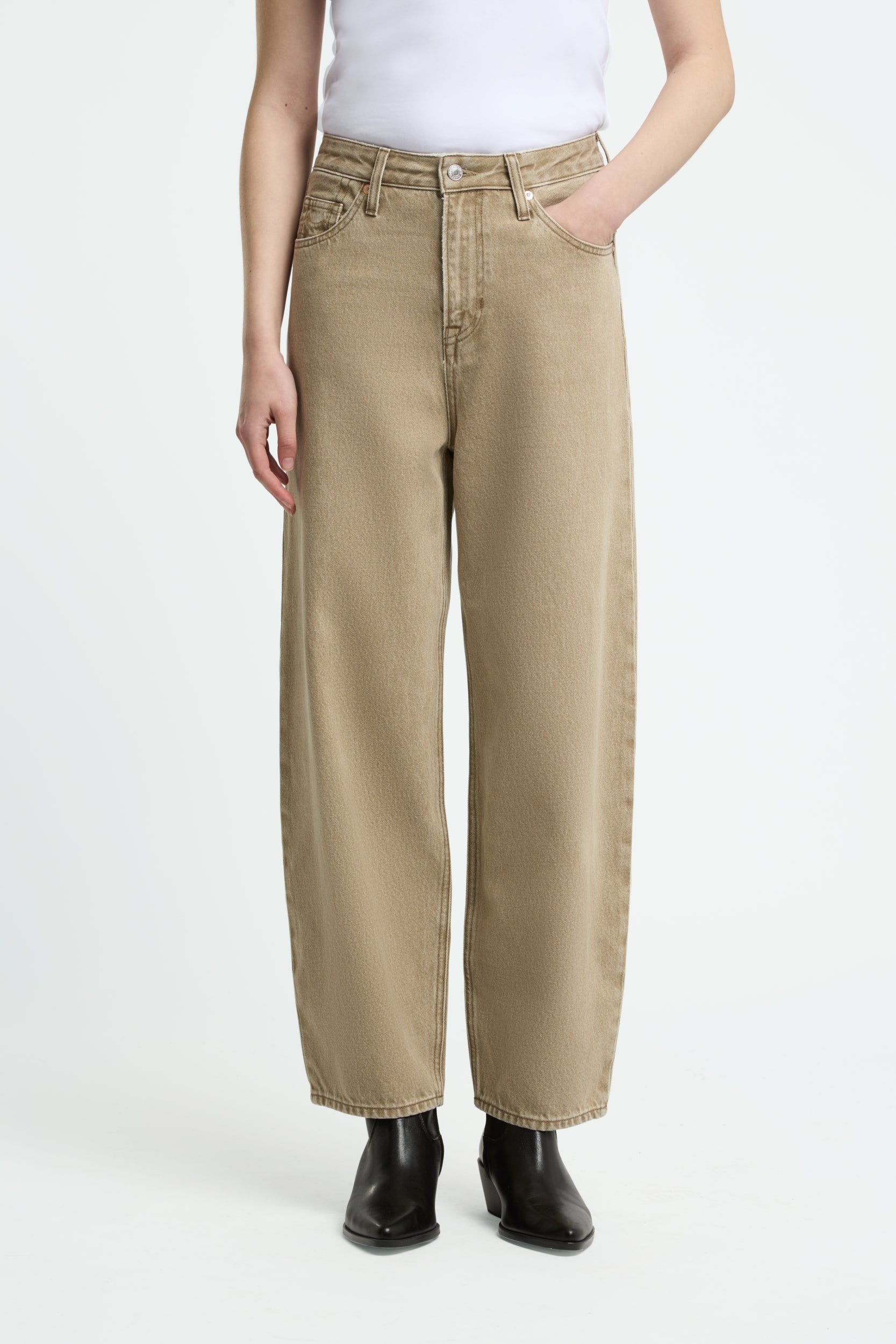 Kings of Indigo womens vegan Jeans Leila Dark Beige